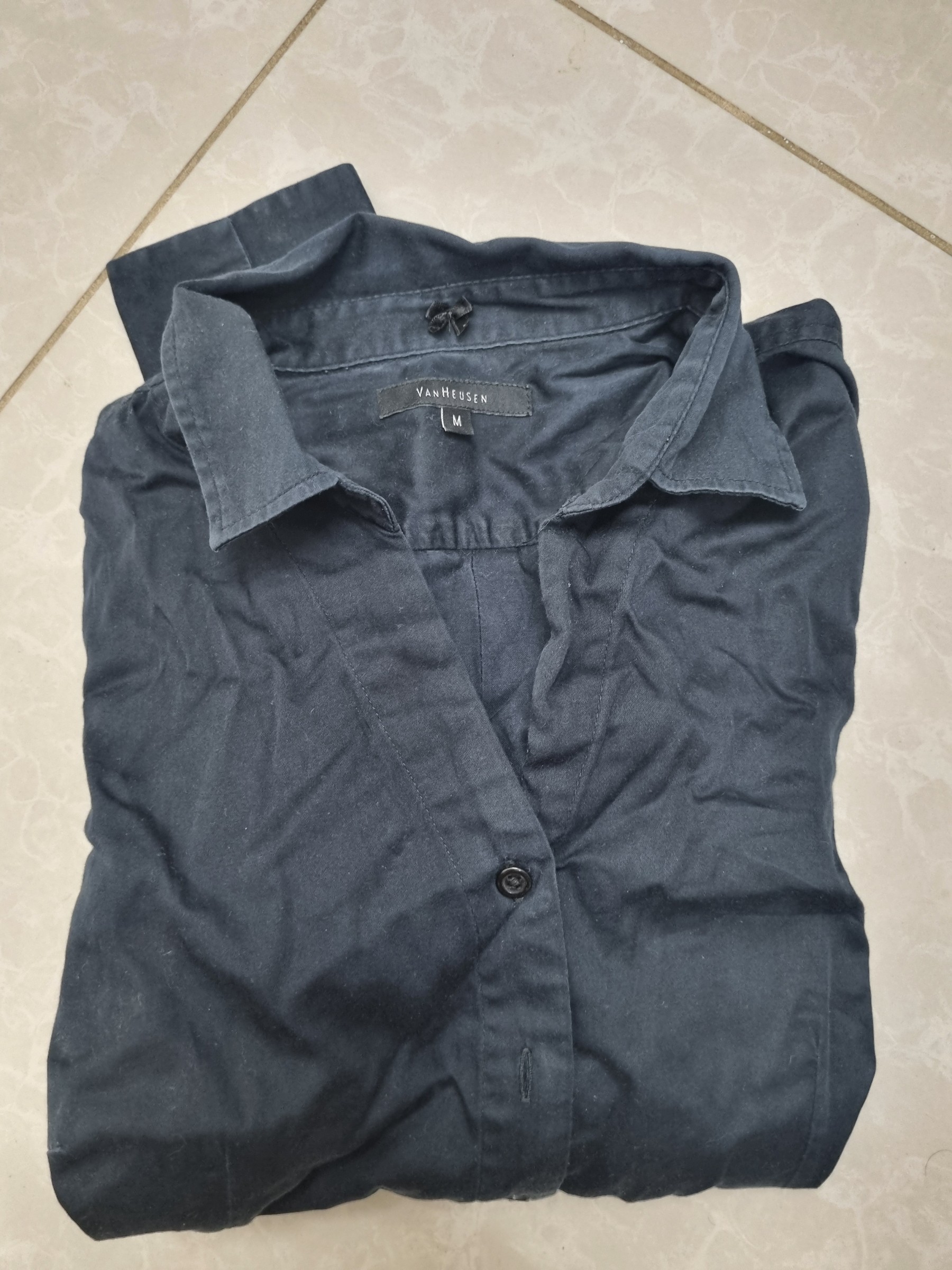 VanHeusen Black Shirt — pre-loved Tops on Slayyitt