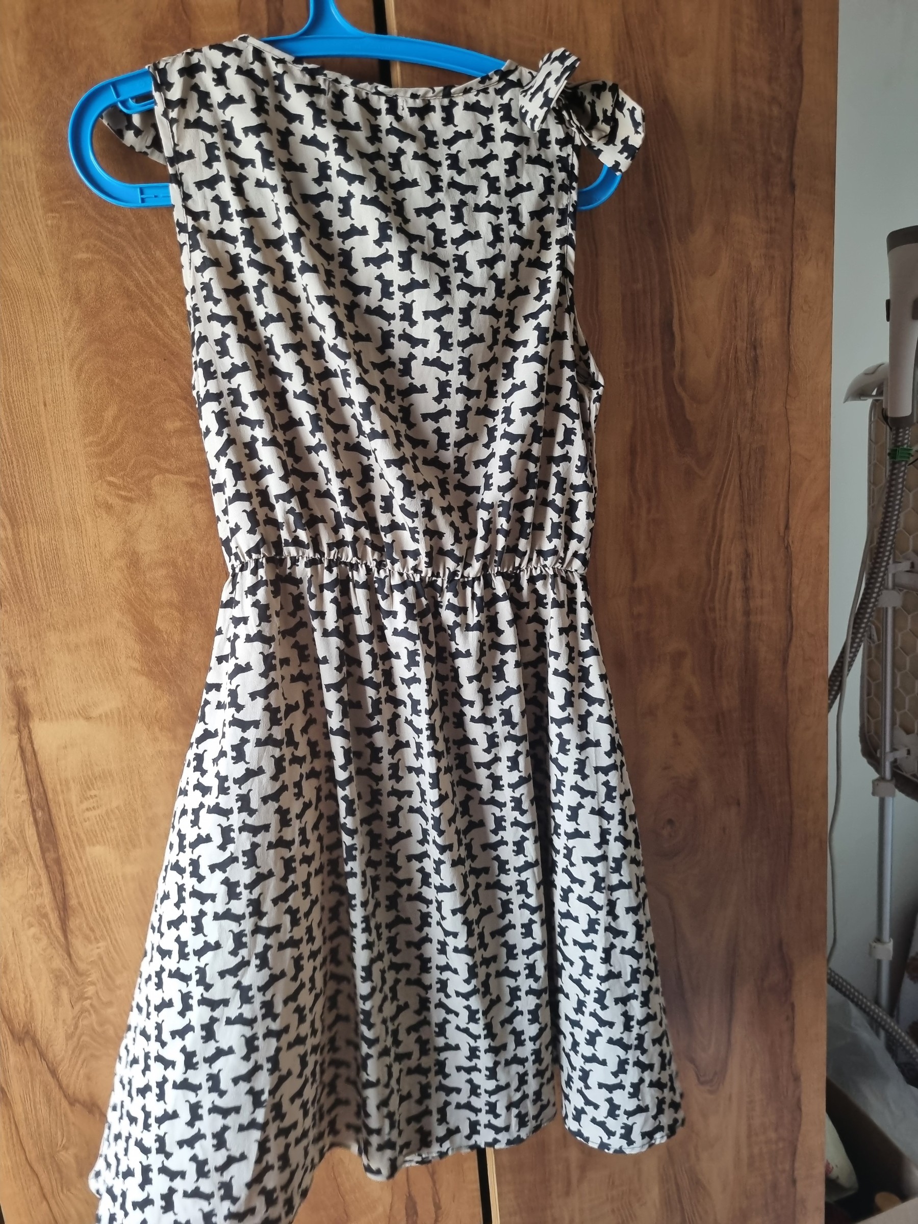 Dog print dress — pre-loved Dresses & One-Pieces on Slayyitt