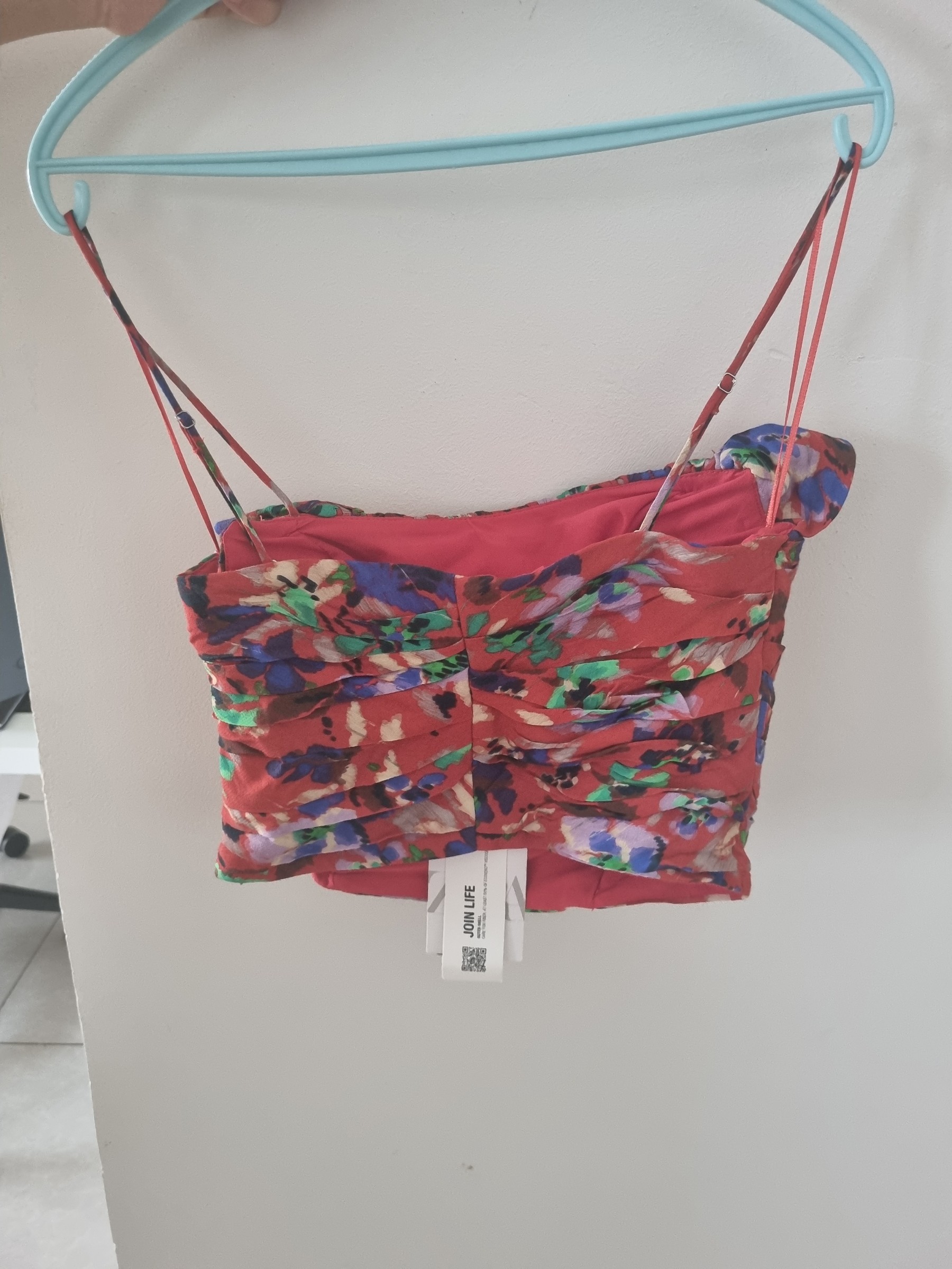 New Zara croptop — pre-loved Tops on Slayyitt
