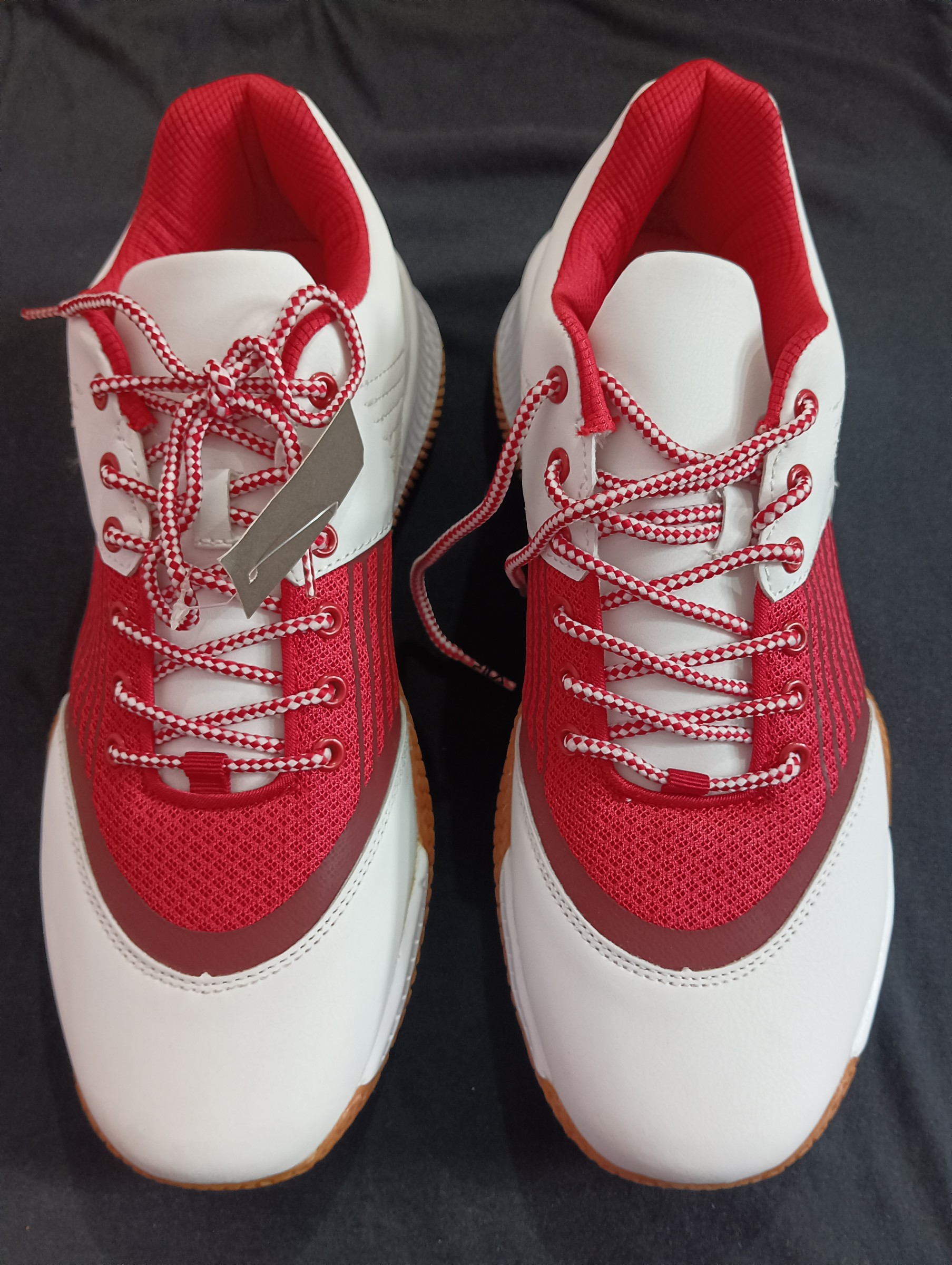 NWT FILA Boston Non-Marking Badminton / Court Shoes - White & Red (UK 10 / US 11) — pre-loved Footwear on Slayyitt