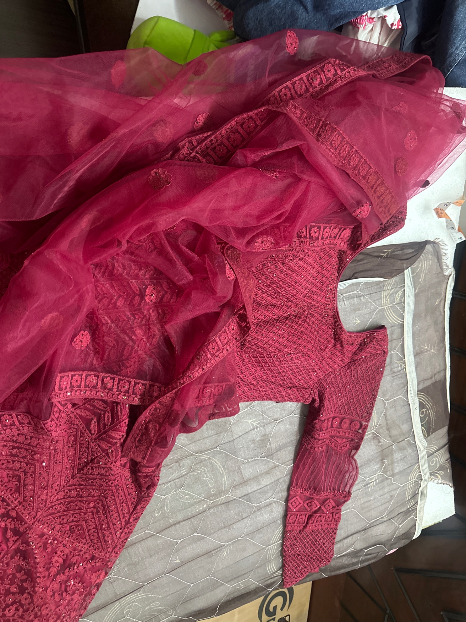 Gown at sale — pre-loved Dresses & One-Pieces on Slayyitt