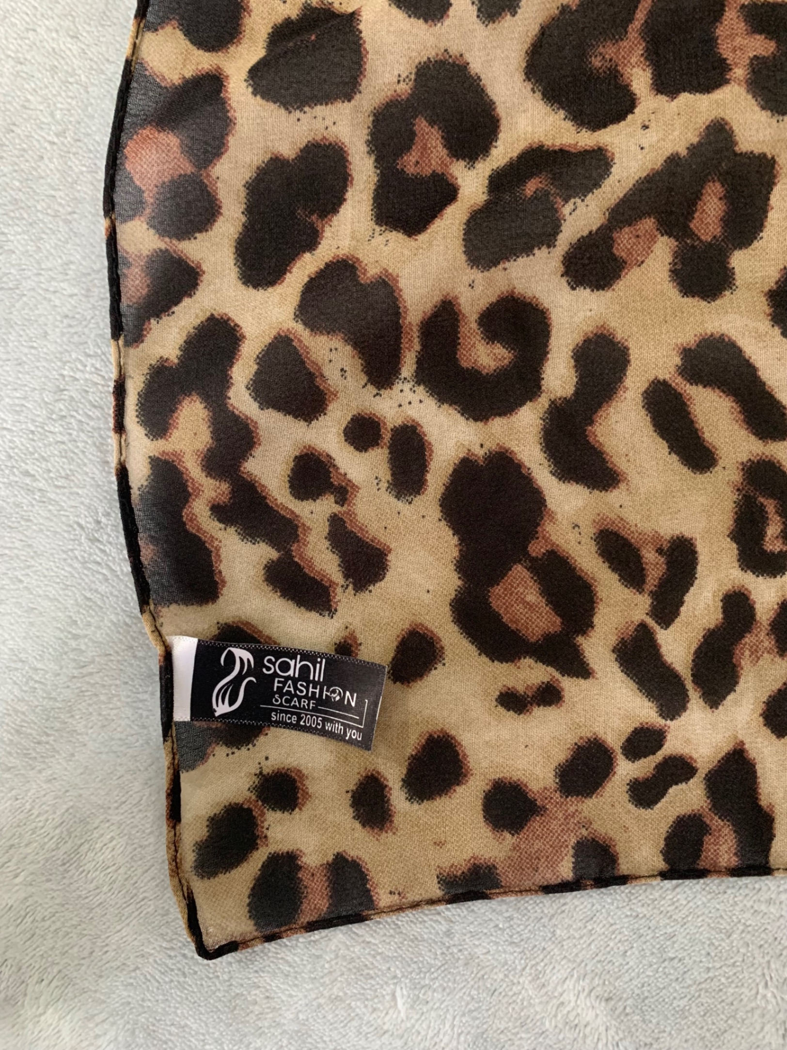 Leopard Print Scarf / Dupatta — pre-loved Accessories on Slayyitt