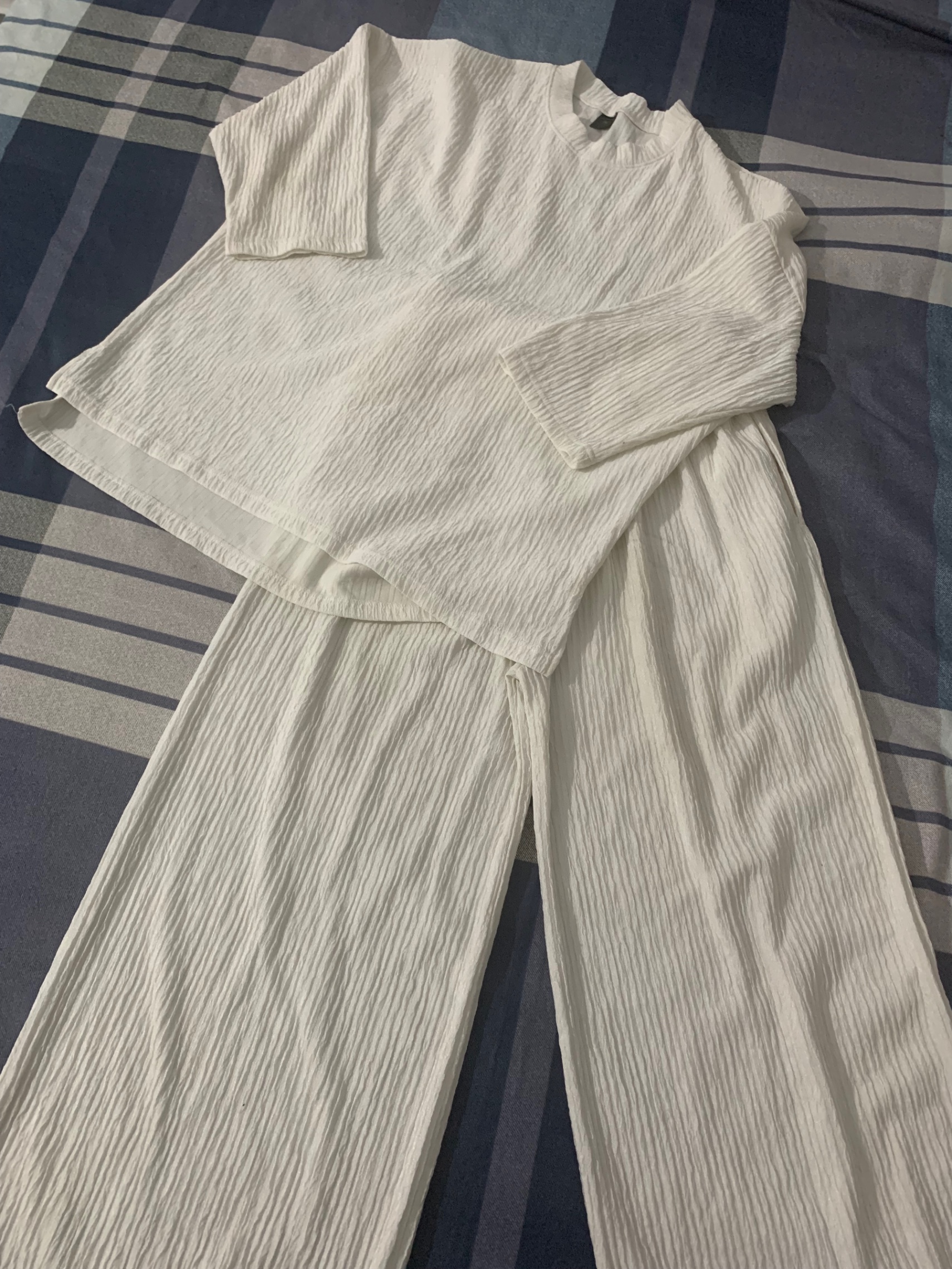 Pure white co ord set — pre-loved Dresses & One-Pieces on Slayyitt