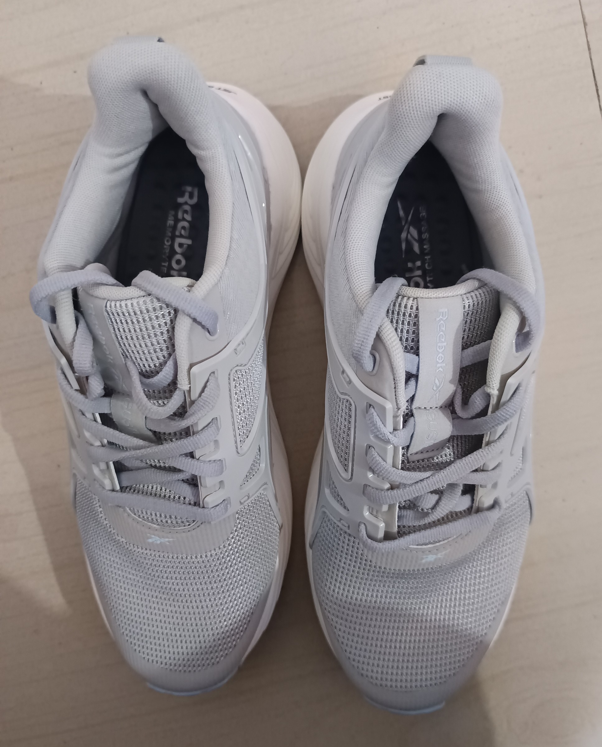 Reebok grey sport shoes — pre-loved Footwear on Slayyitt
