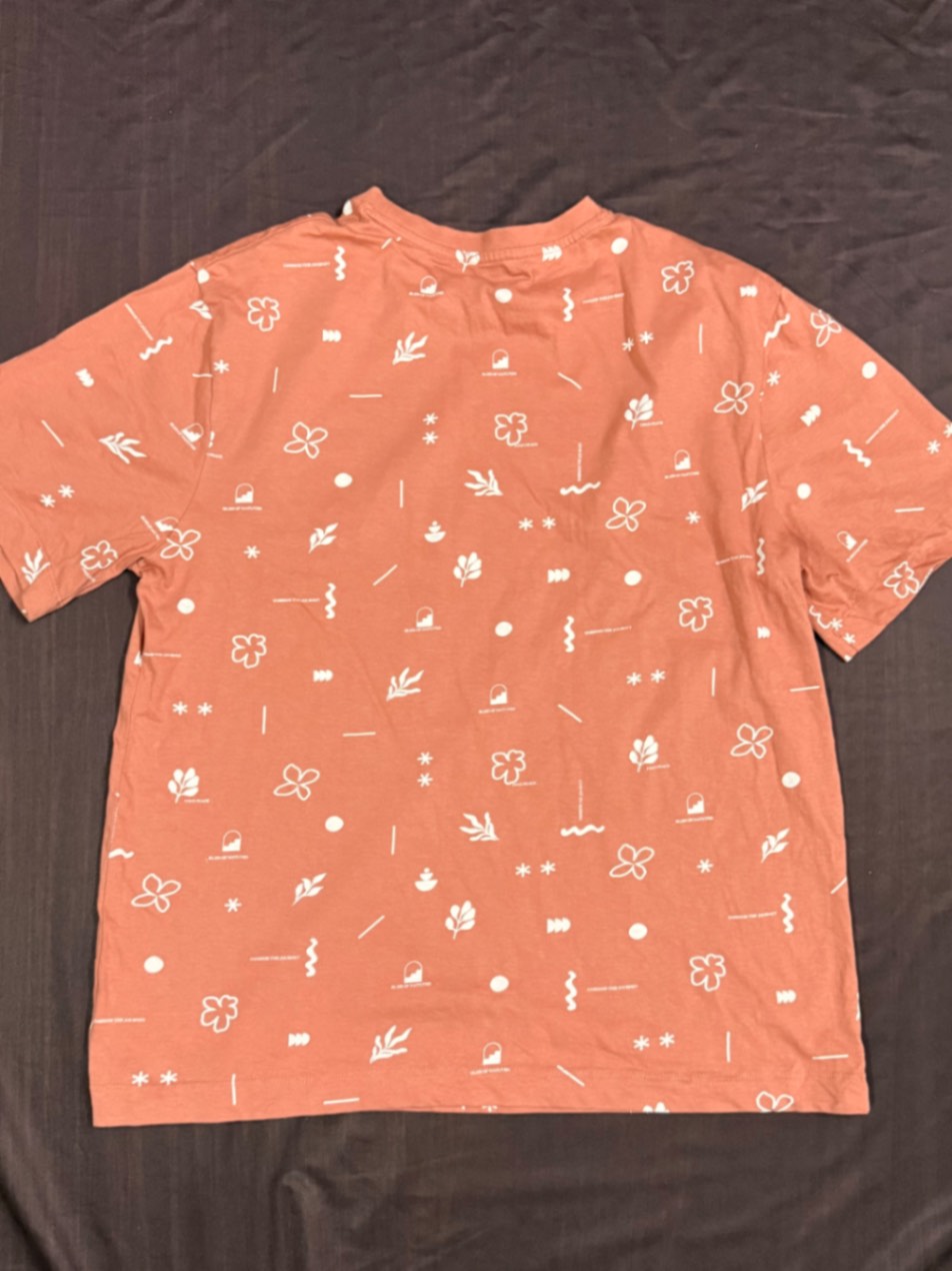 Relaxed Fit Graphic T-Shirt – Peach | Size L — pre-loved Tops on Slayyitt