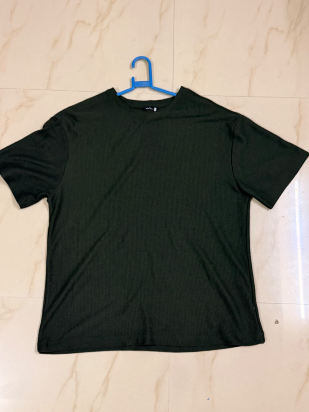 HighLander Oversized Textured T-Shirt - Green | Size L — pre-loved Tops on Slayyitt