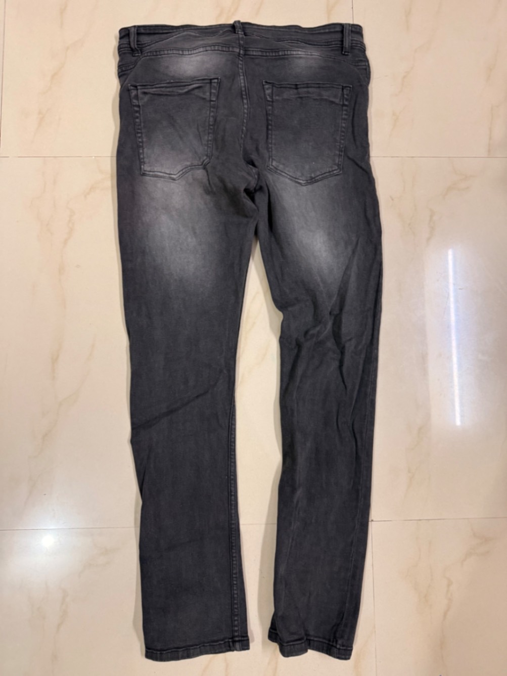 Max Black Slim Fit Jeans – Unisex | Waist 32 — pre-loved Bottoms on Slayyitt
