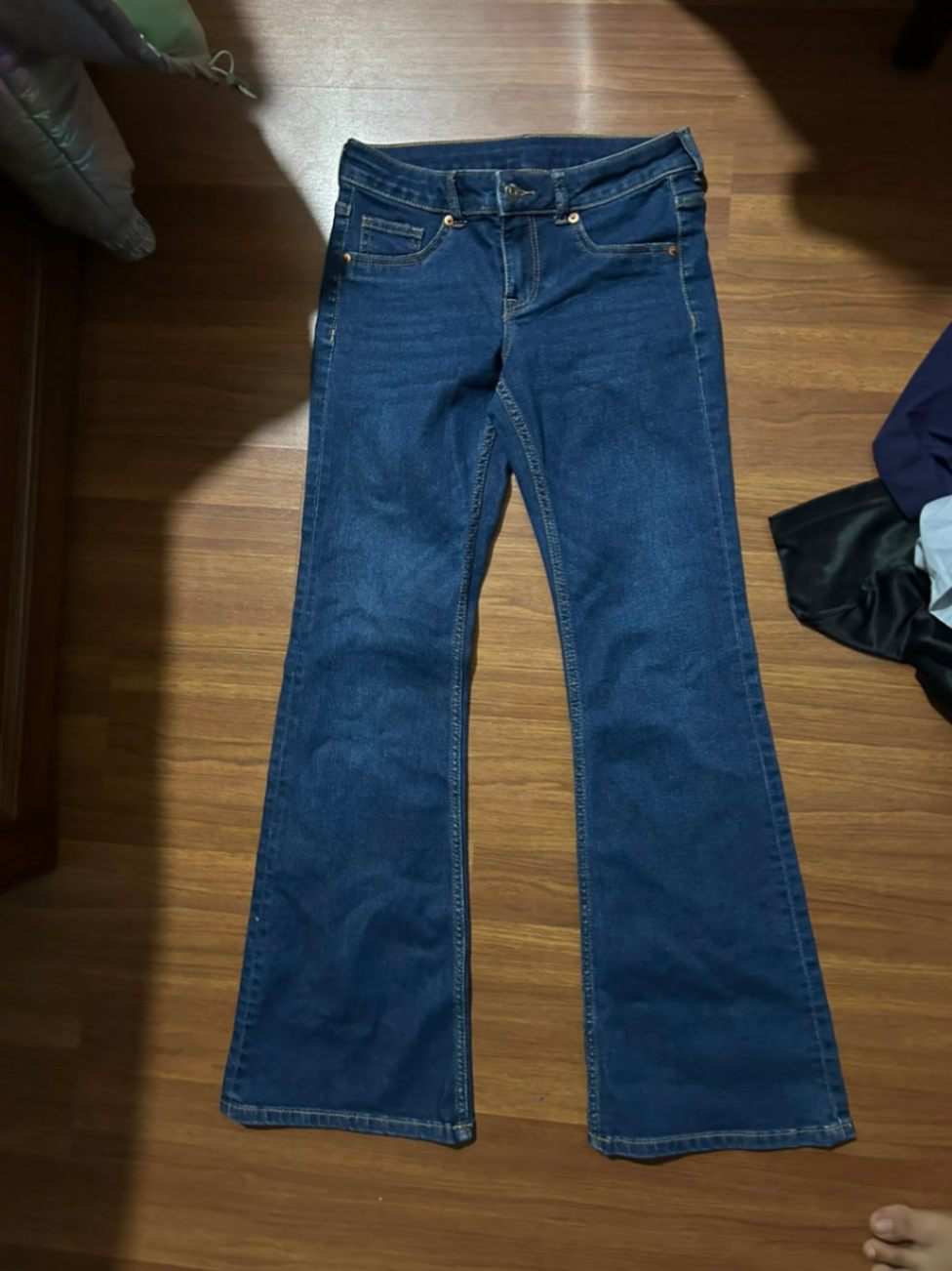 H&M Bootcut Blue Jeans- Size S — pre-loved Bottoms on Slayyitt