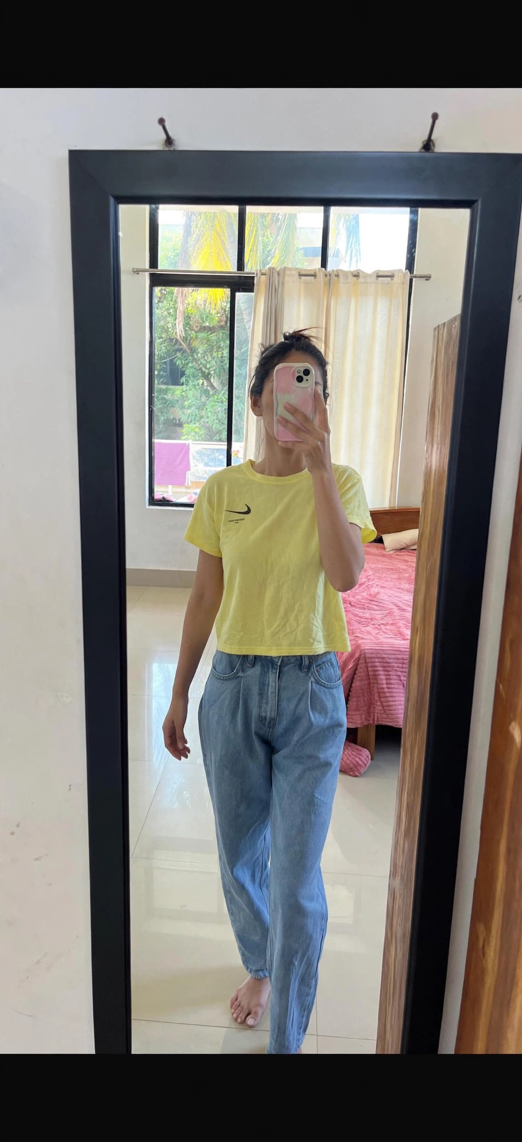 Women crop top — pre-loved Tops on Slayyitt
