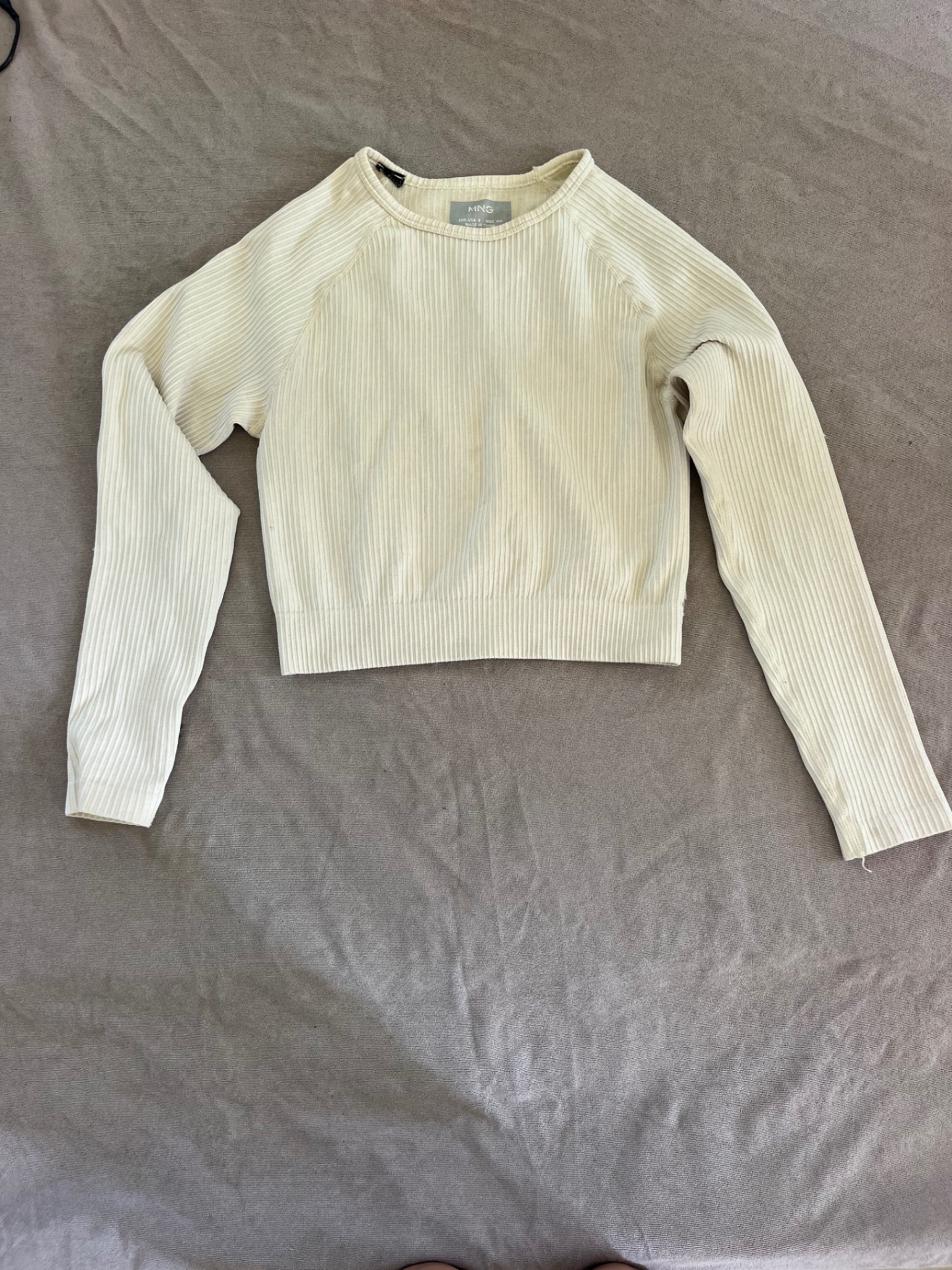 Crop top — pre-loved Tops on Slayyitt
