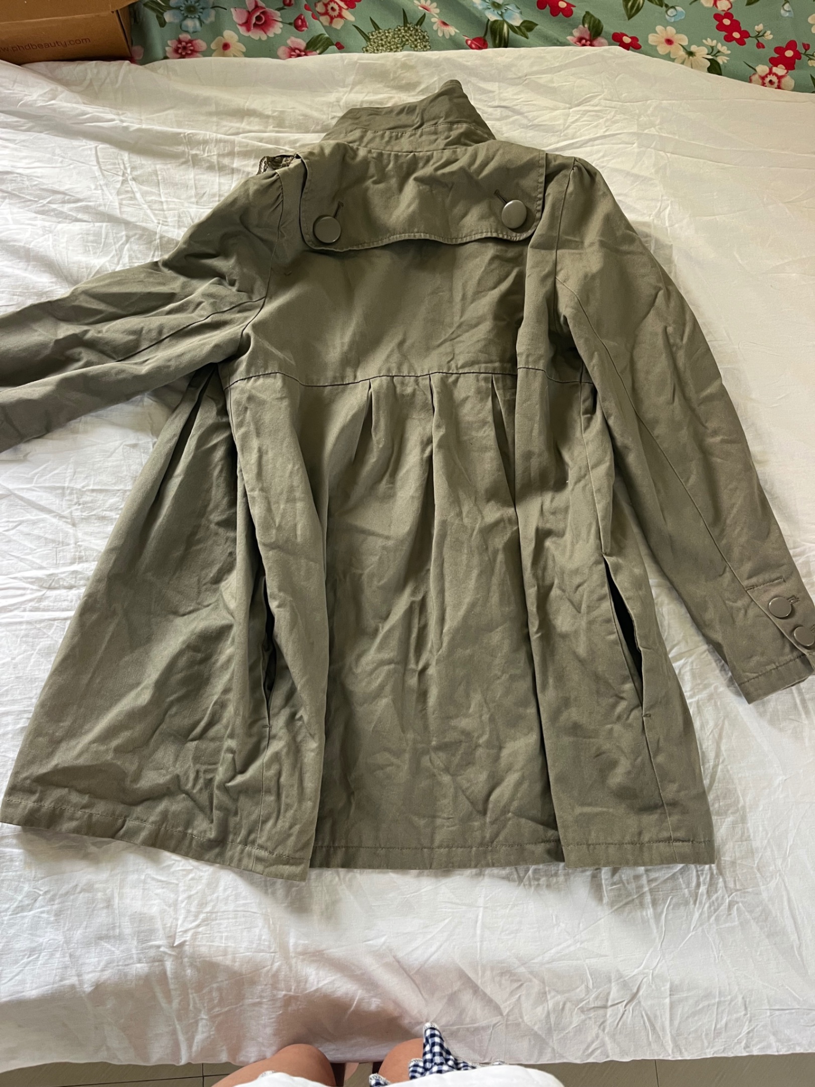 Jacket — pre-loved Seasonal Categories on Slayyitt