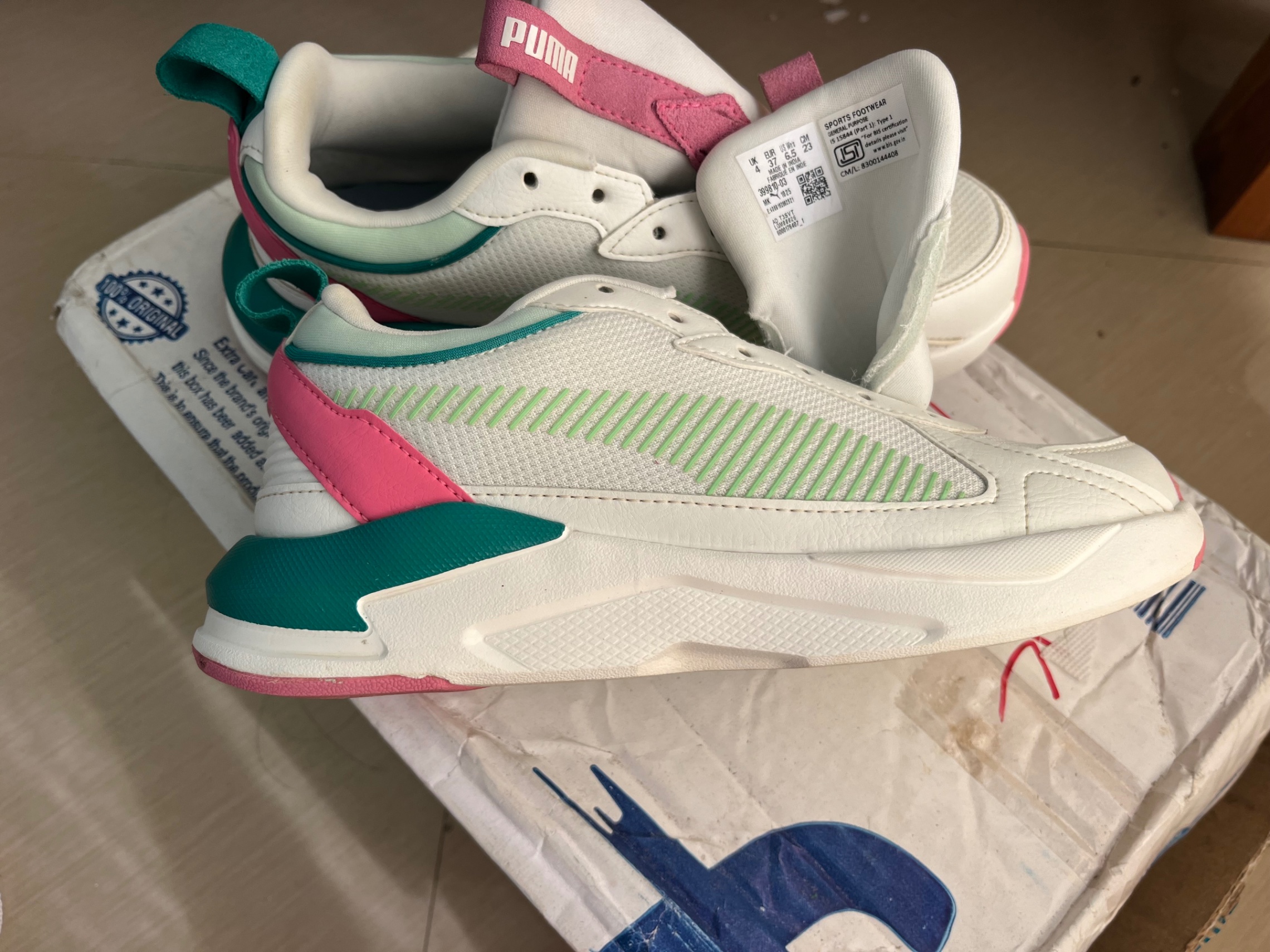 Sneaker — pre-loved Footwear on Slayyitt