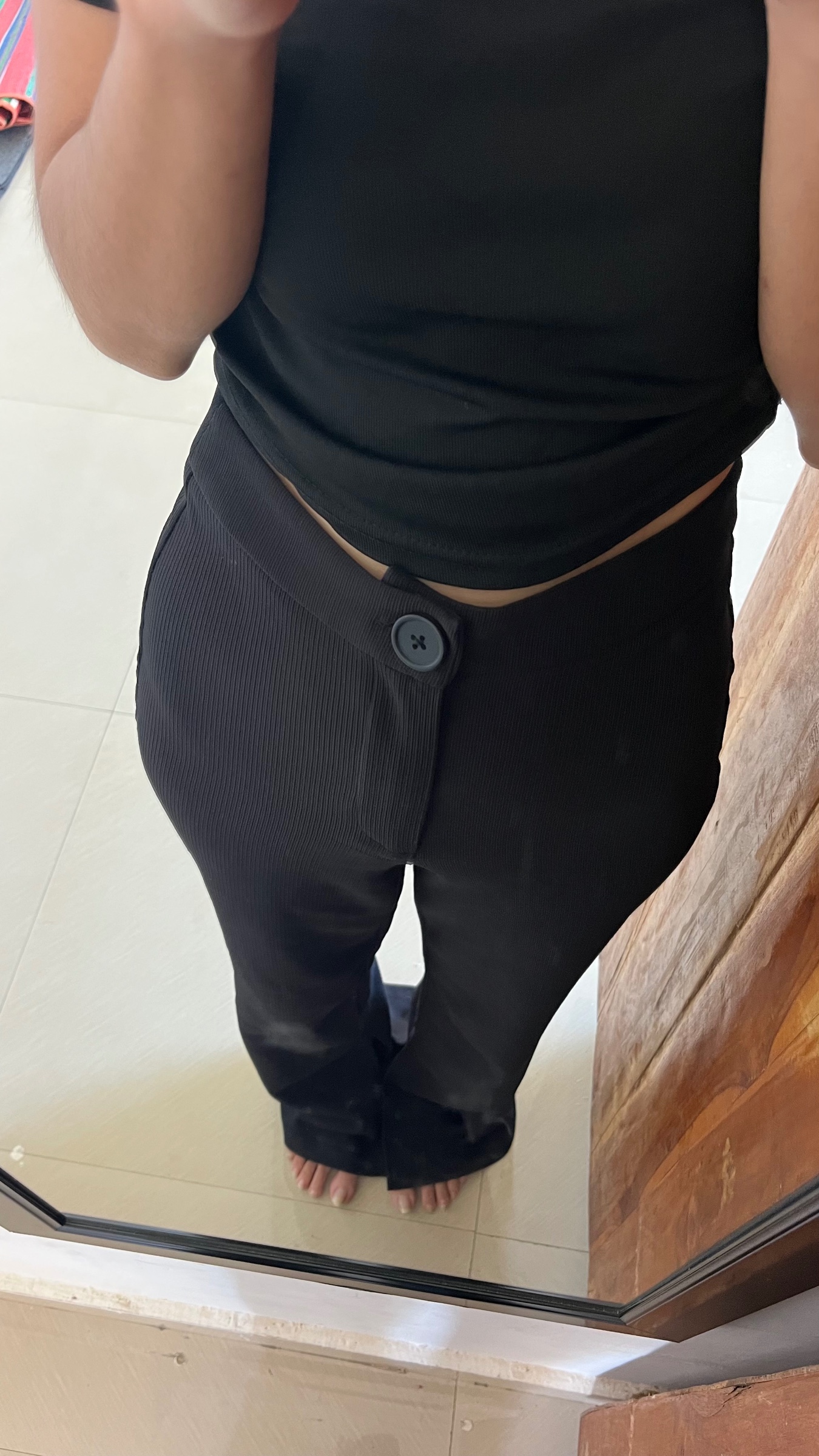 Pants — pre-loved Bottoms on Slayyitt
