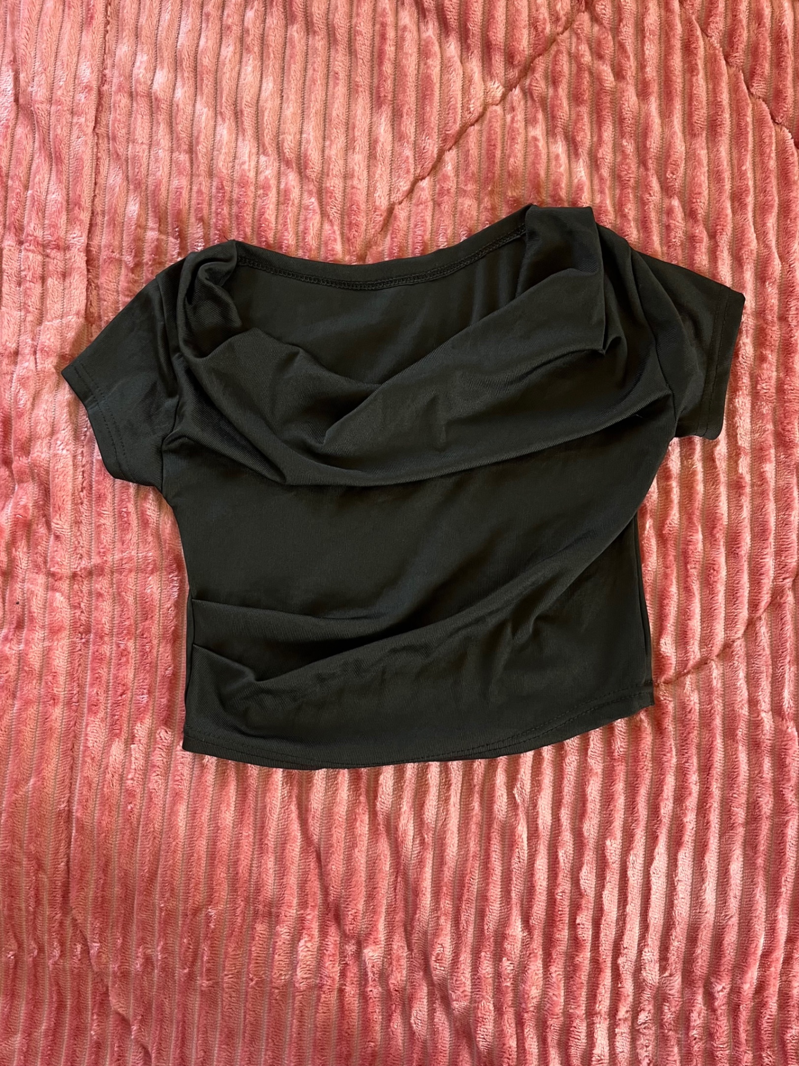 Black top — pre-loved Tops on Slayyitt
