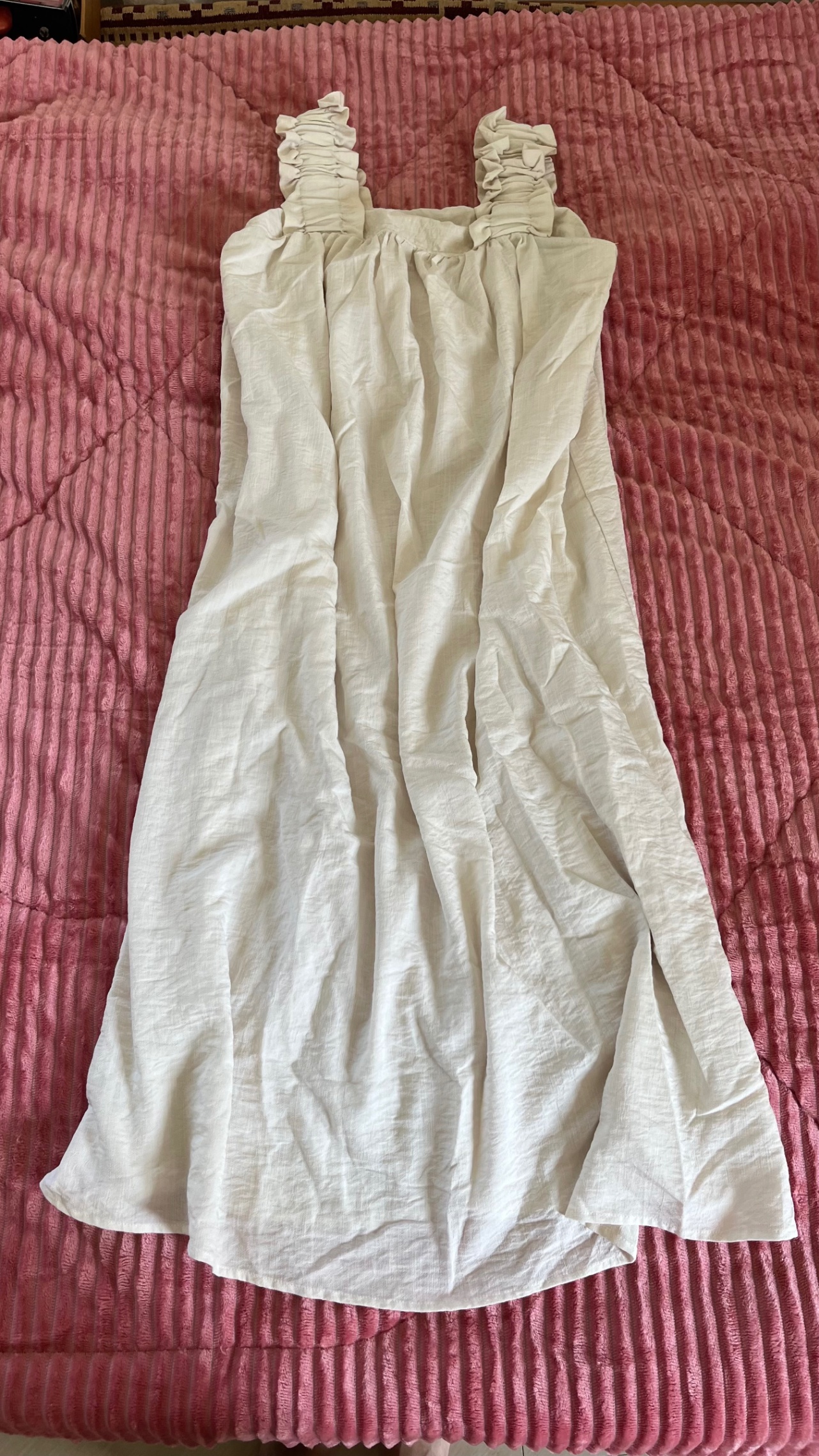 Off white dress — pre-loved Dresses & One-Pieces on Slayyitt
