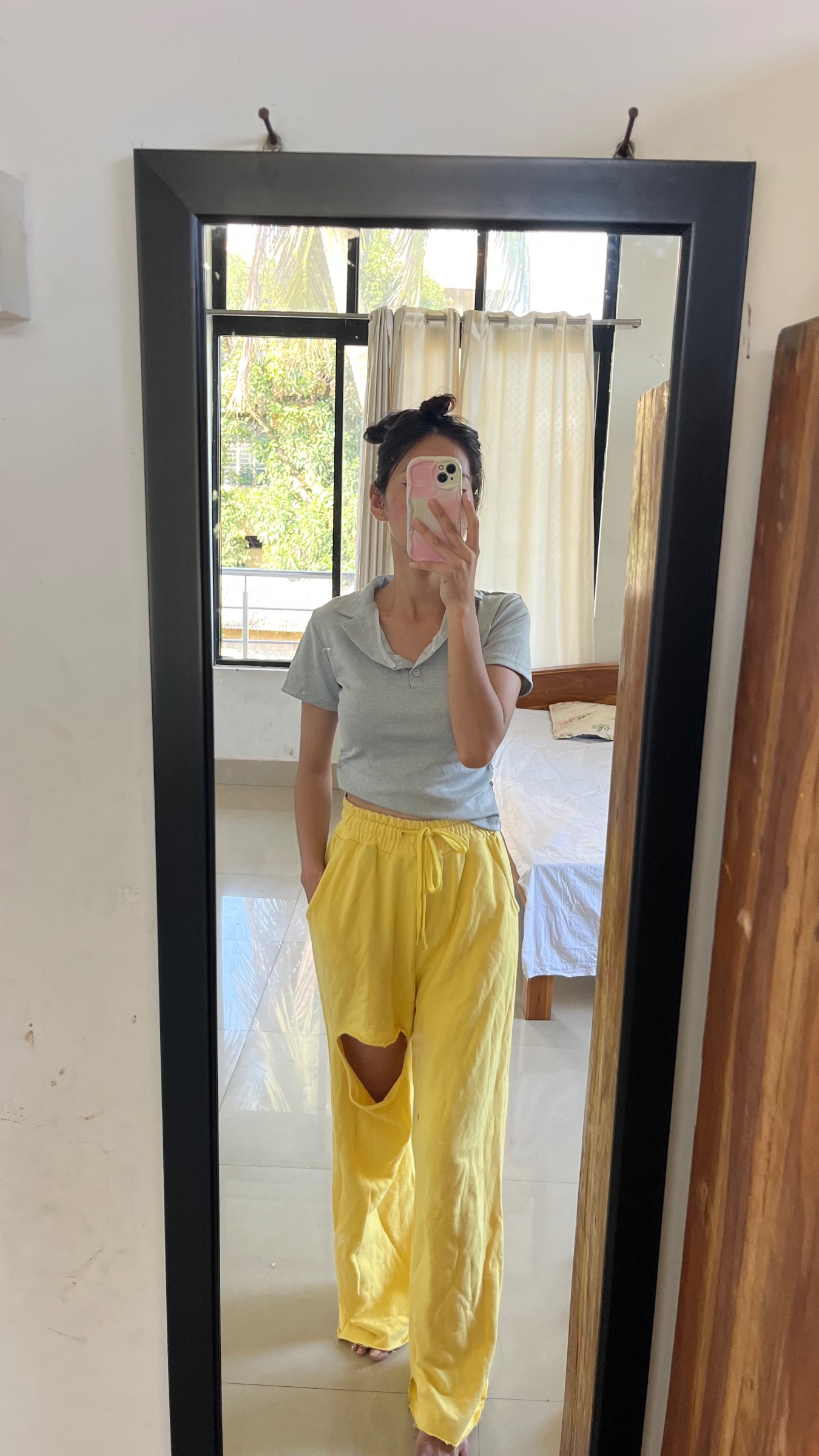 Casual pant — pre-loved Bottoms on Slayyitt