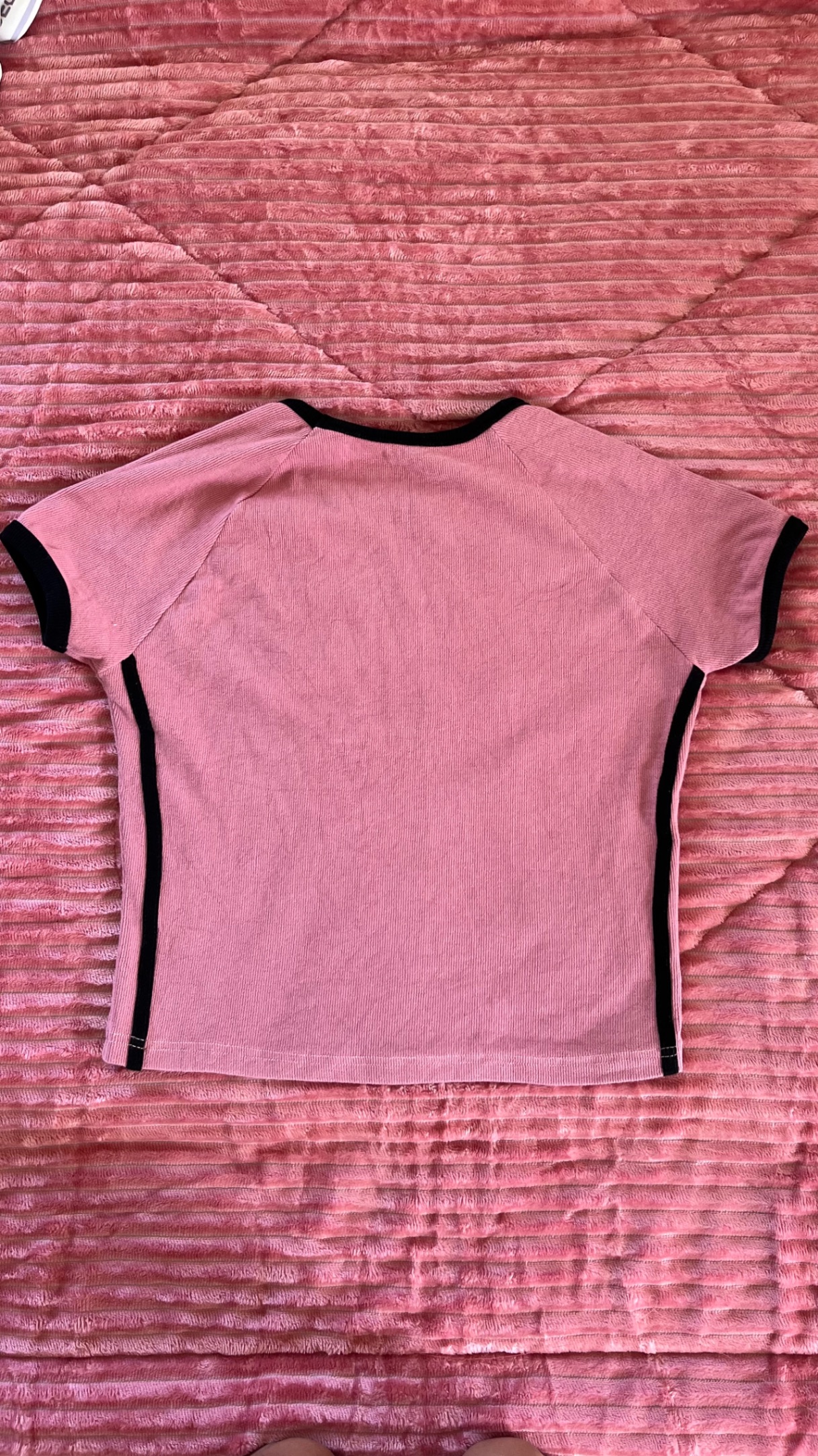 Tshirt — pre-loved Tops on Slayyitt