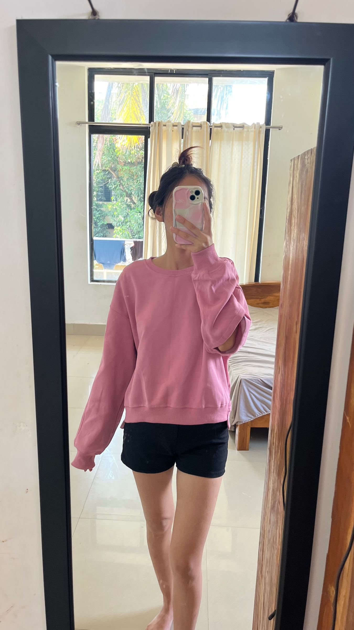 Pink sweat — pre-loved Seasonal Categories on Slayyitt