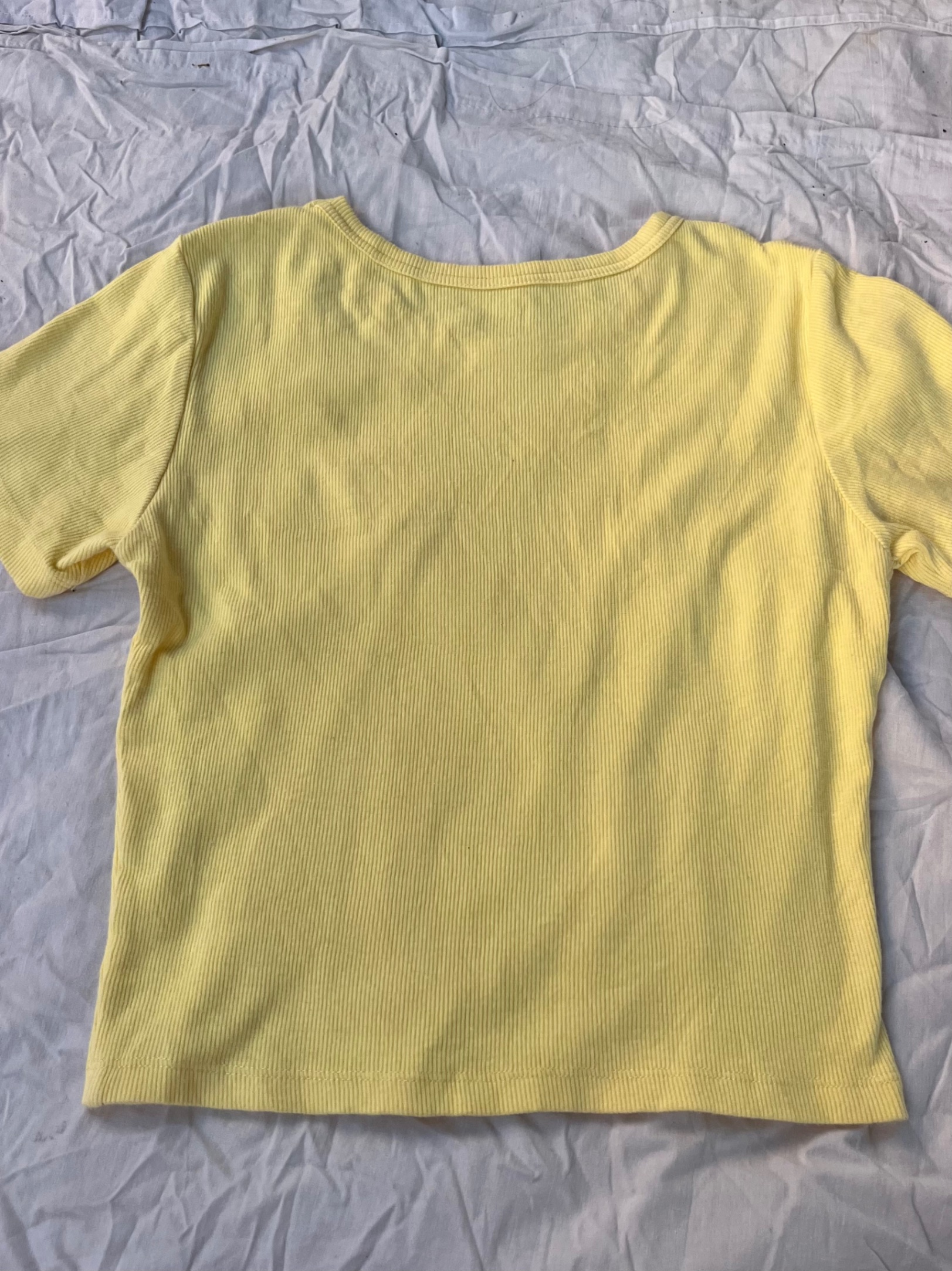 Yellow crop top — pre-loved Tops on Slayyitt