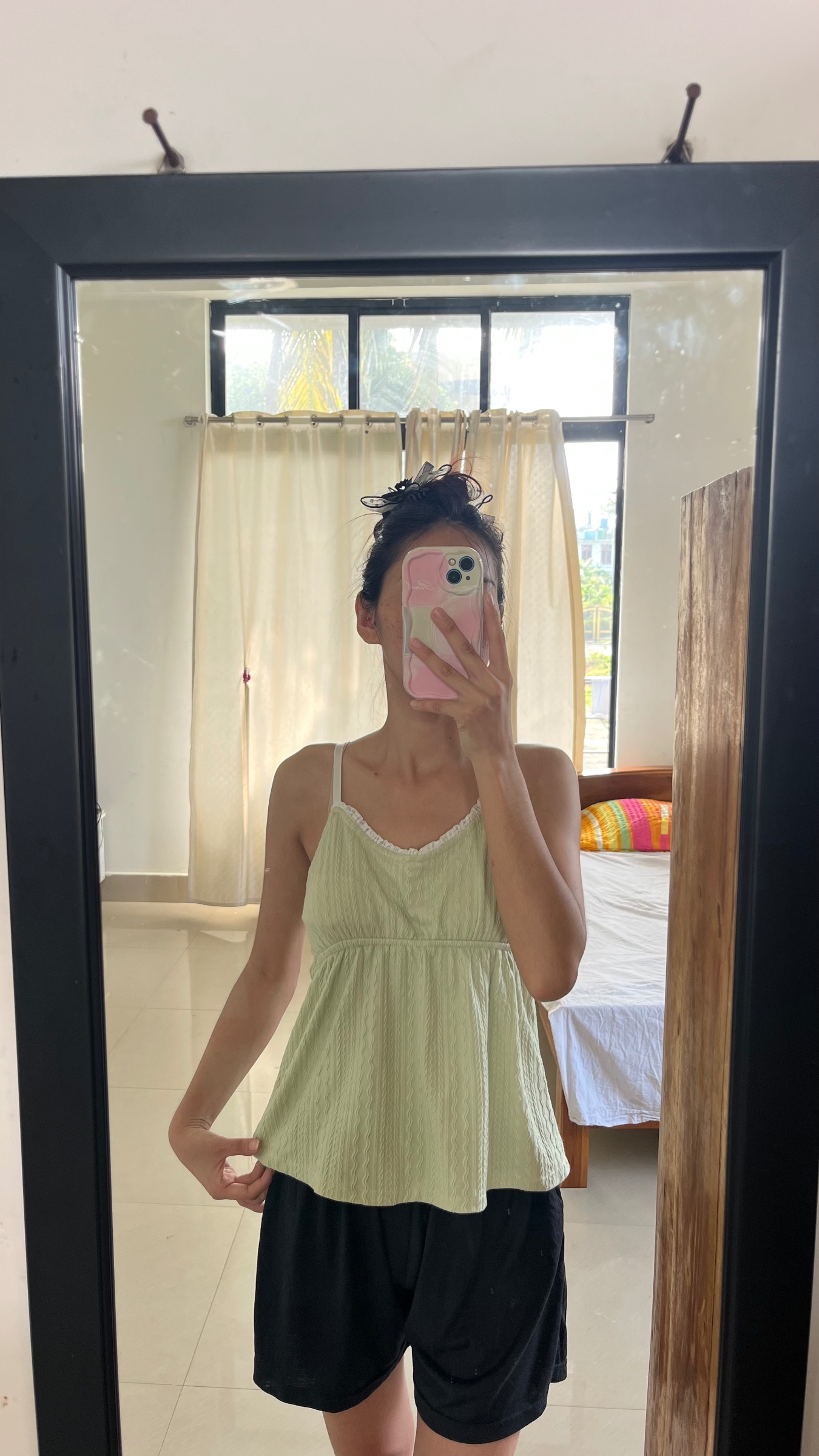 Lime green sleeveless top — pre-loved Tops on Slayyitt