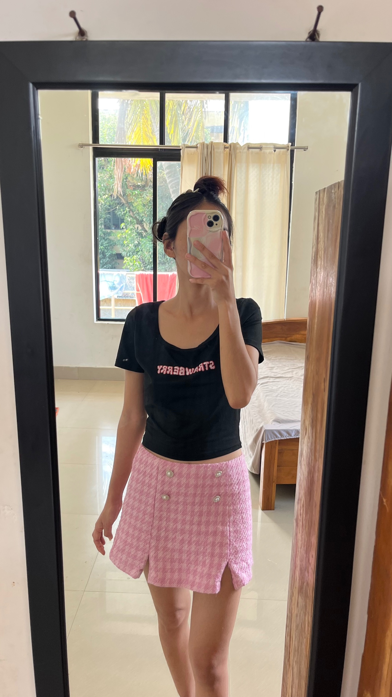 Women pink akorts — pre-loved Bottoms on Slayyitt