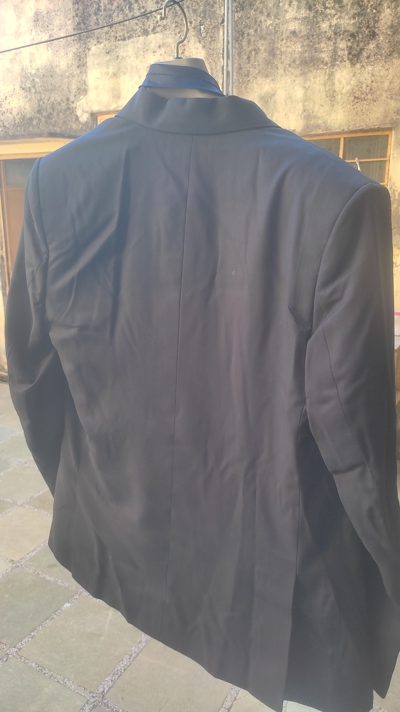 Premium Men's Navy Blue 3-Piece Suit Set - Tailored Fit (Jacket, Vest, Pants, Tie & Pocket Square) — pre-loved Outerwear on Slayyitt