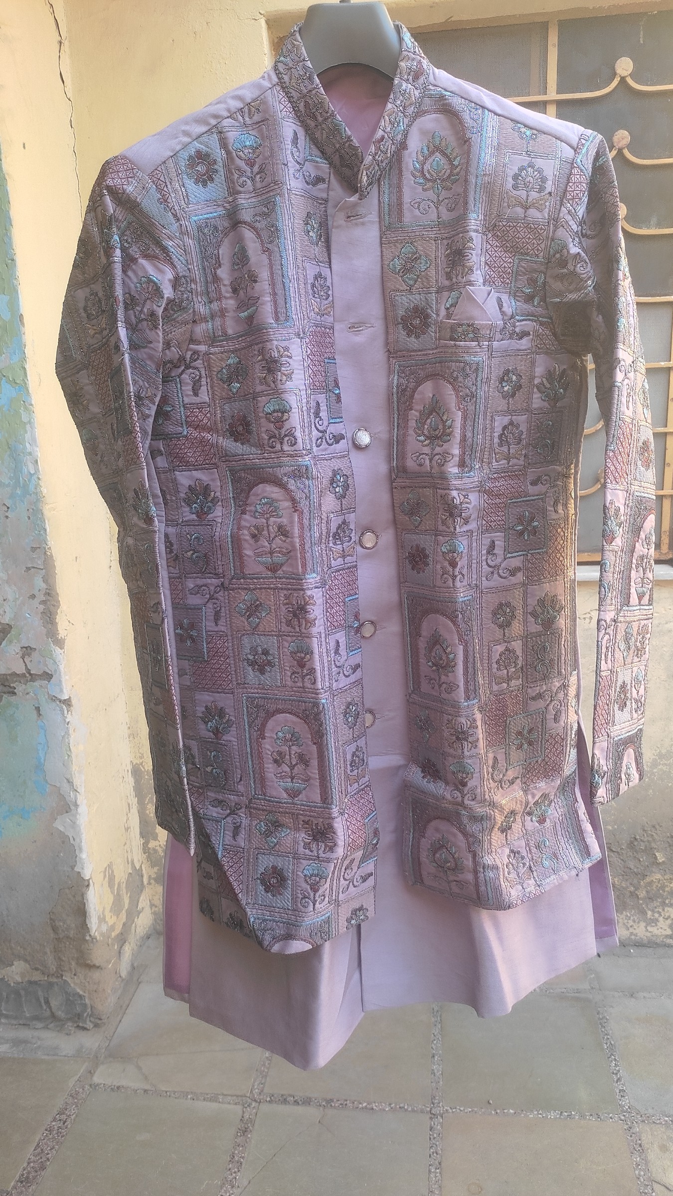 Premium Men’s Mauve Indo-Western Sherwani Set with Embroidered Jacket (Size 42) — pre-loved Ethnic Wear on Slayyitt