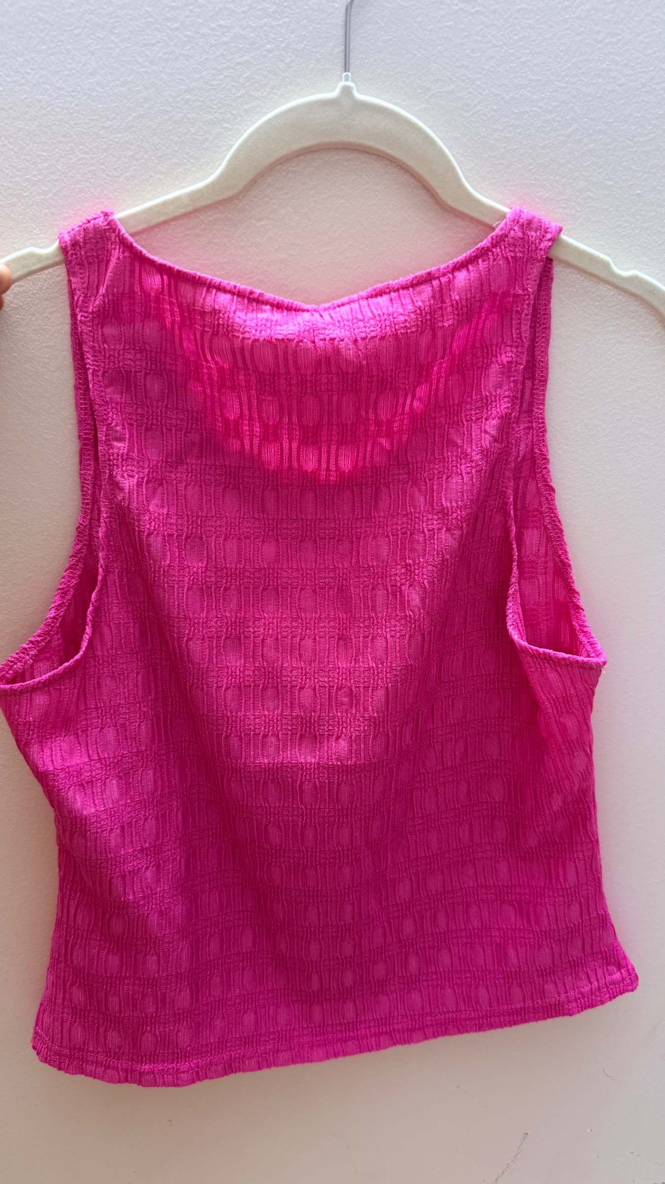 Savana Textured Pink Tank Top — pre-loved Tops on Slayyitt