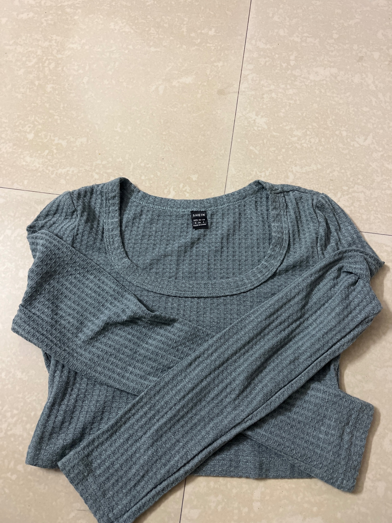 Sea green crop top ... size S — pre-loved Tops on Slayyitt