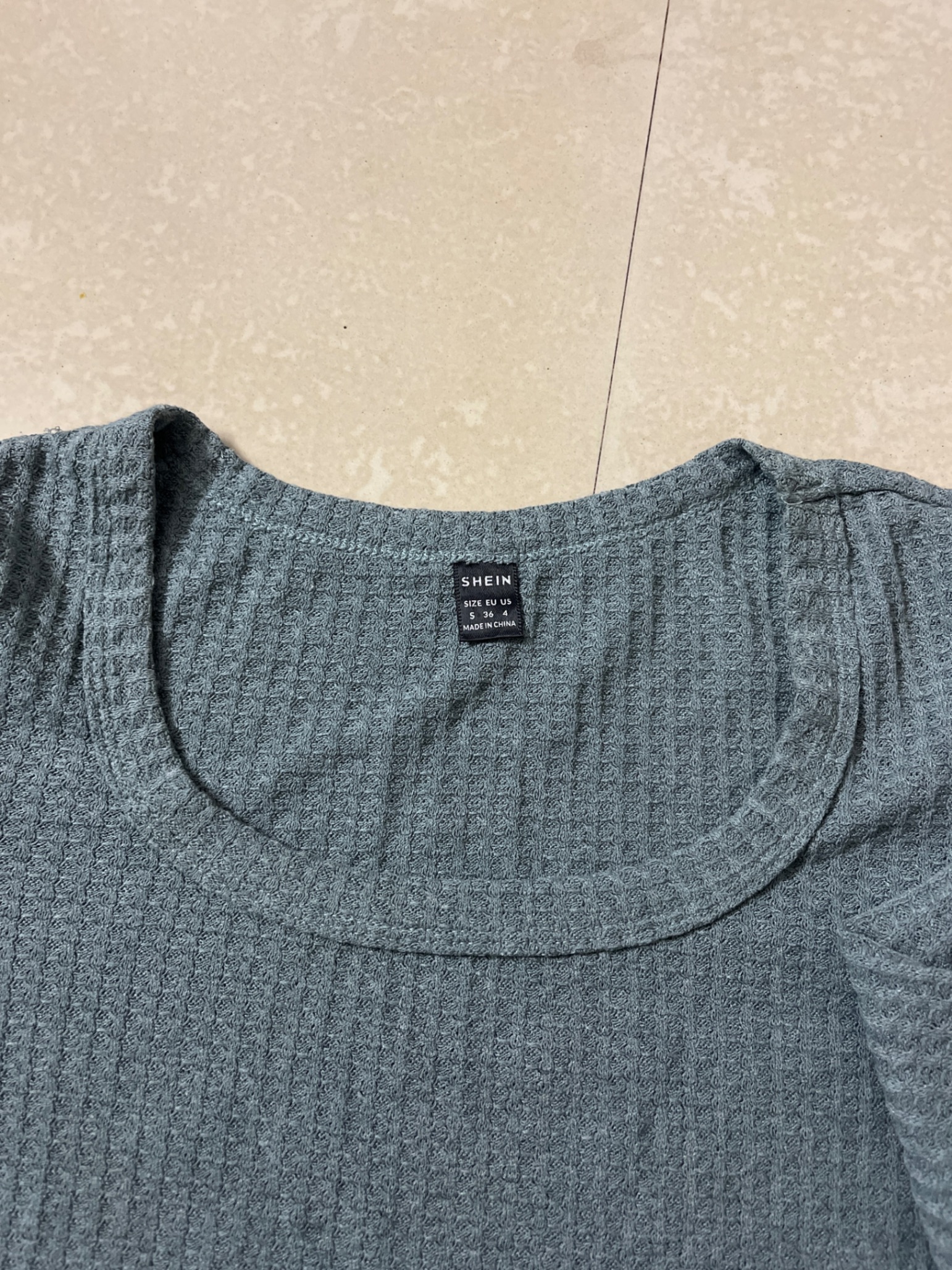 Sea green crop top ... size S — pre-loved Tops on Slayyitt