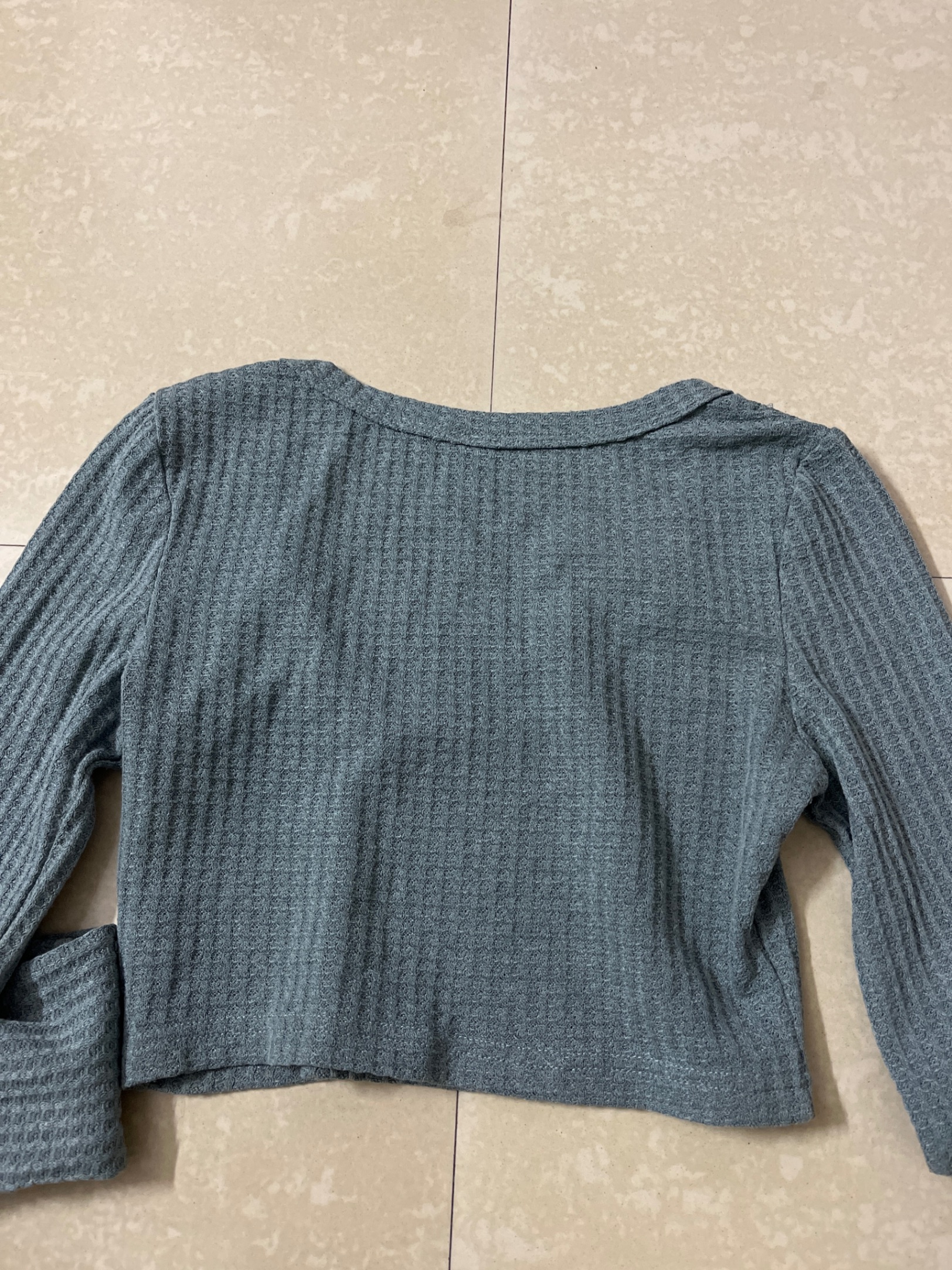 Sea green crop top ... size S — pre-loved Tops on Slayyitt