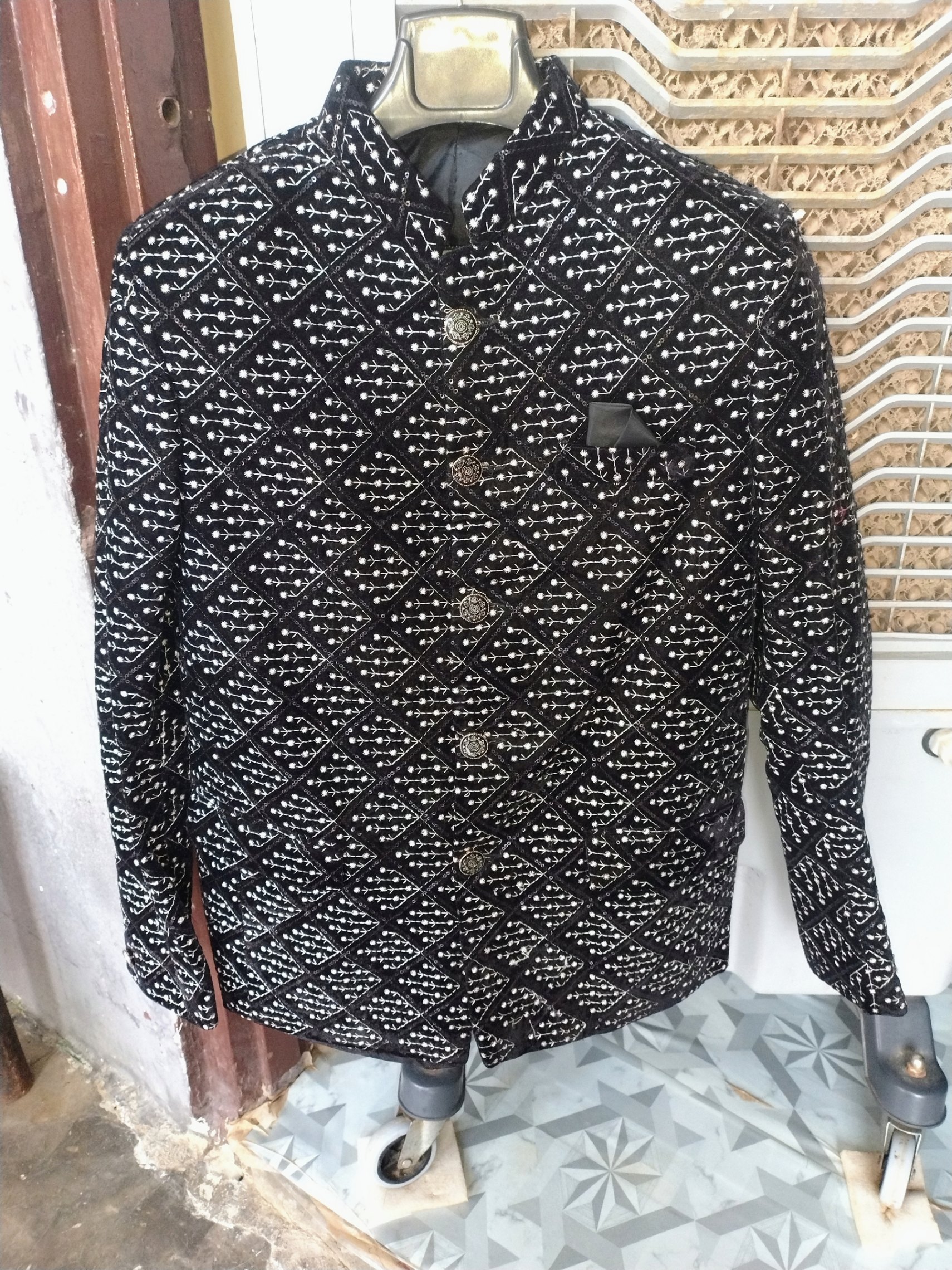 black embroidery design jecket — pre-loved Indian Festival & Wedding Wear on Slayyitt