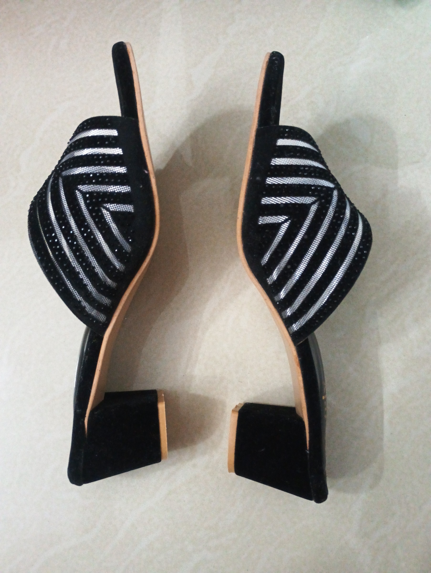 Black Embroidered heels- brnd new — pre-loved Footwear on Slayyitt