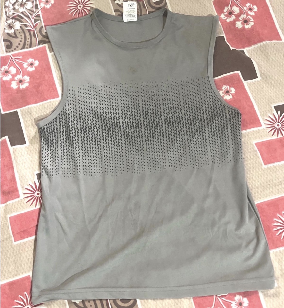 Men's Grey Sleeveless Graphic T-Shirt — pre-loved Tops on Slayyitt