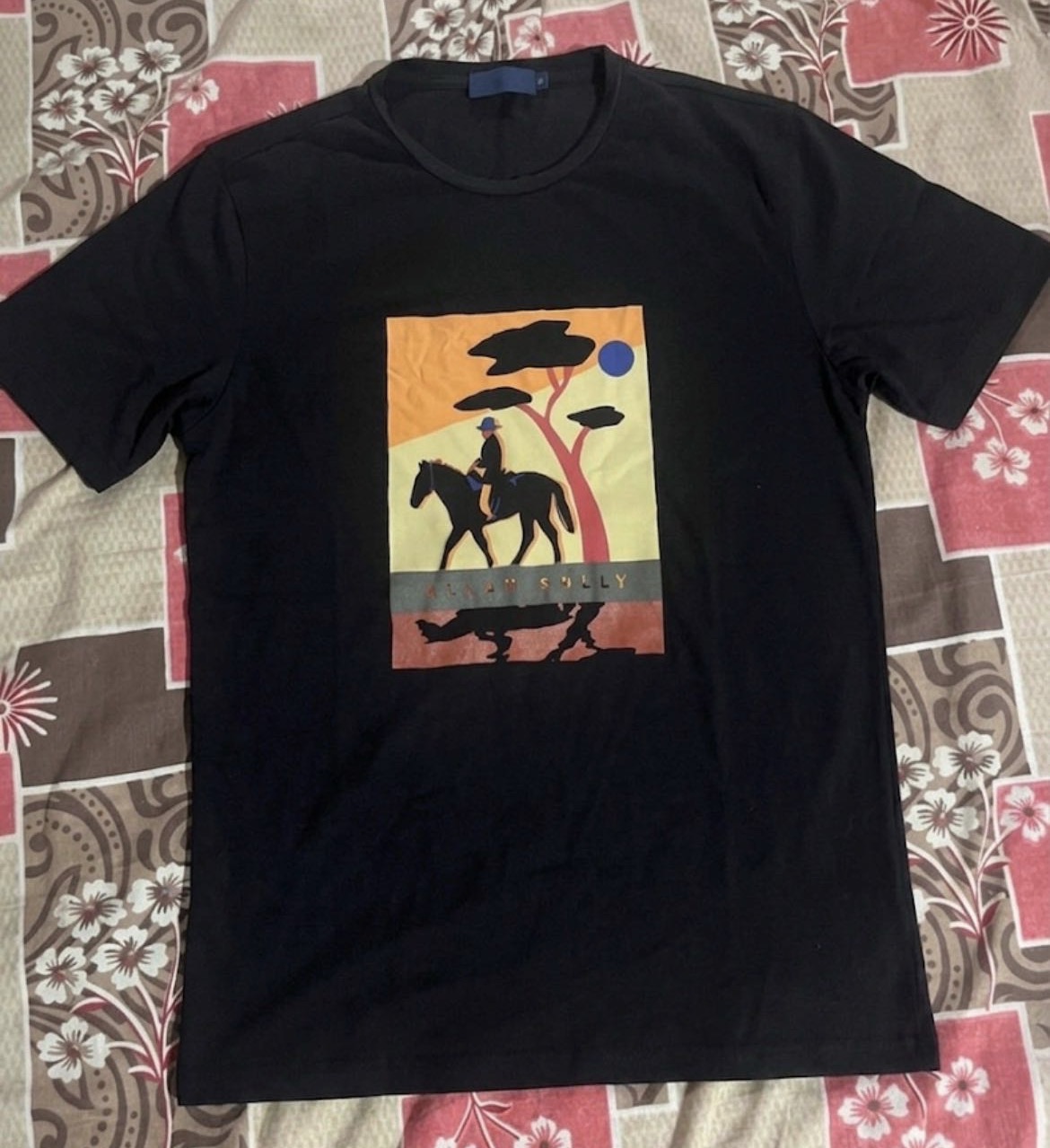 Graphic Print T-Shirt (allen solly) — pre-loved Tops on Slayyitt