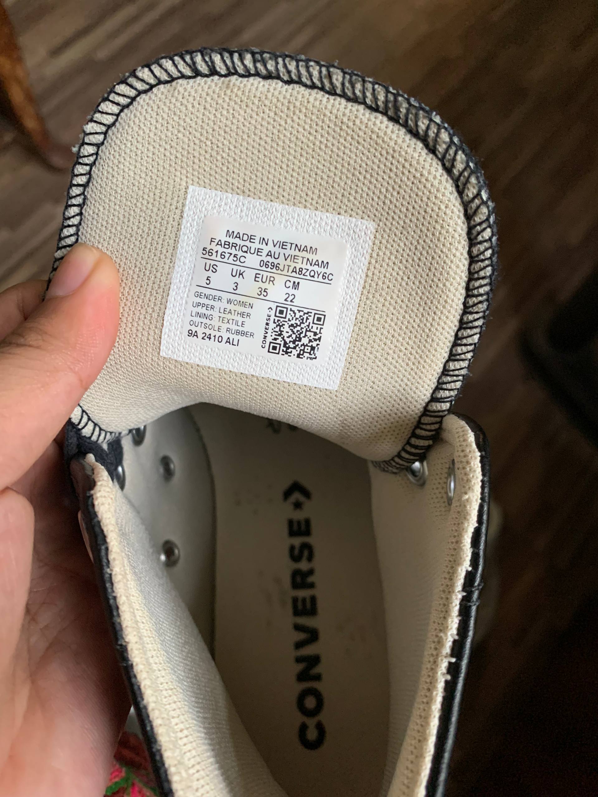 Converse Chuck Taylor Sneakers | Original | Worn Once | Like New | UK 3 — pre-loved Footwear on Slayyitt