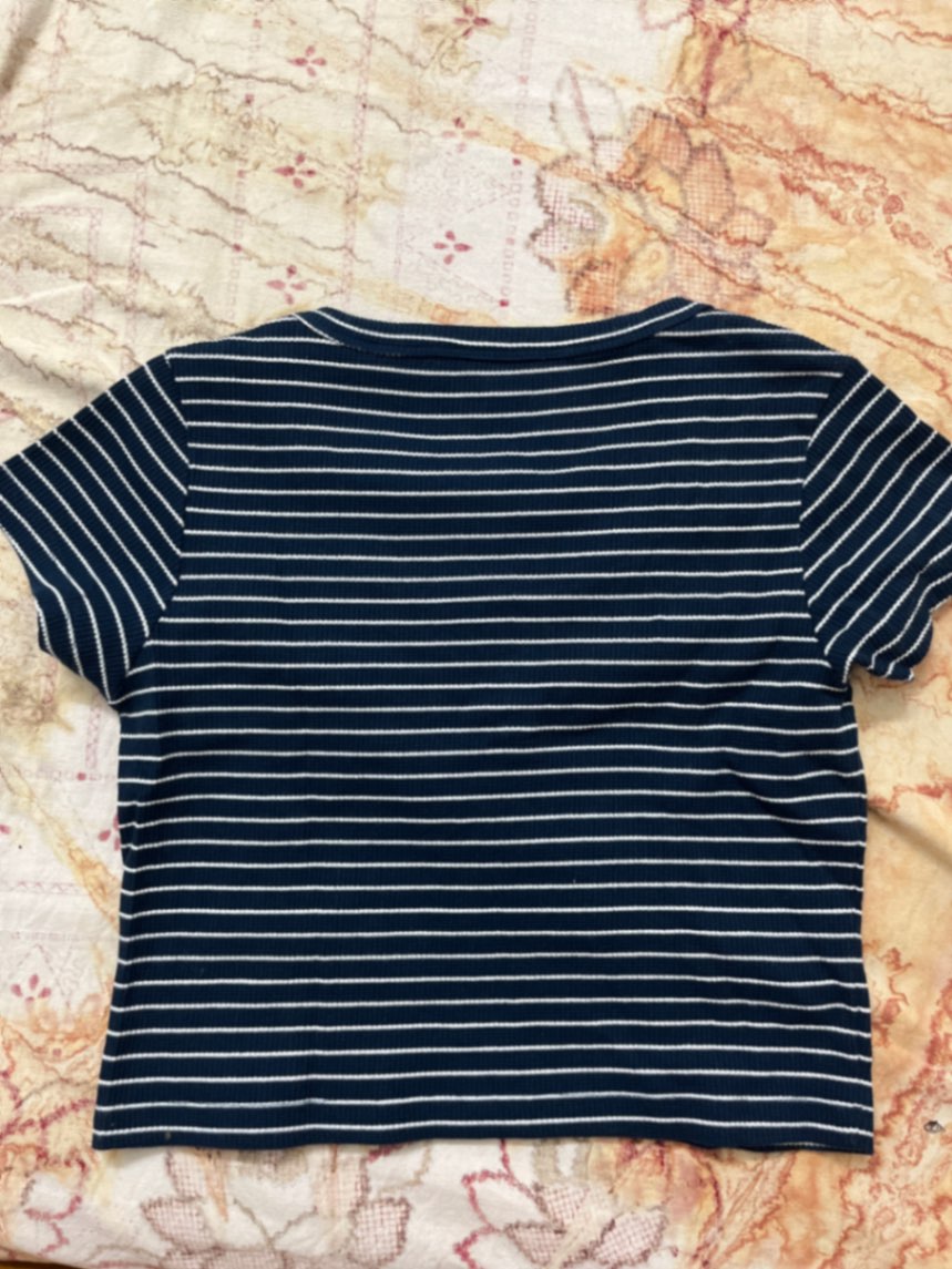 Striped top — pre-loved Tops on Slayyitt