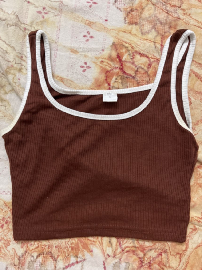 Solid brown tank top — pre-loved Tops on Slayyitt