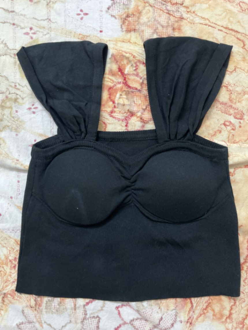 Cute black crop top — pre-loved Tops on Slayyitt
