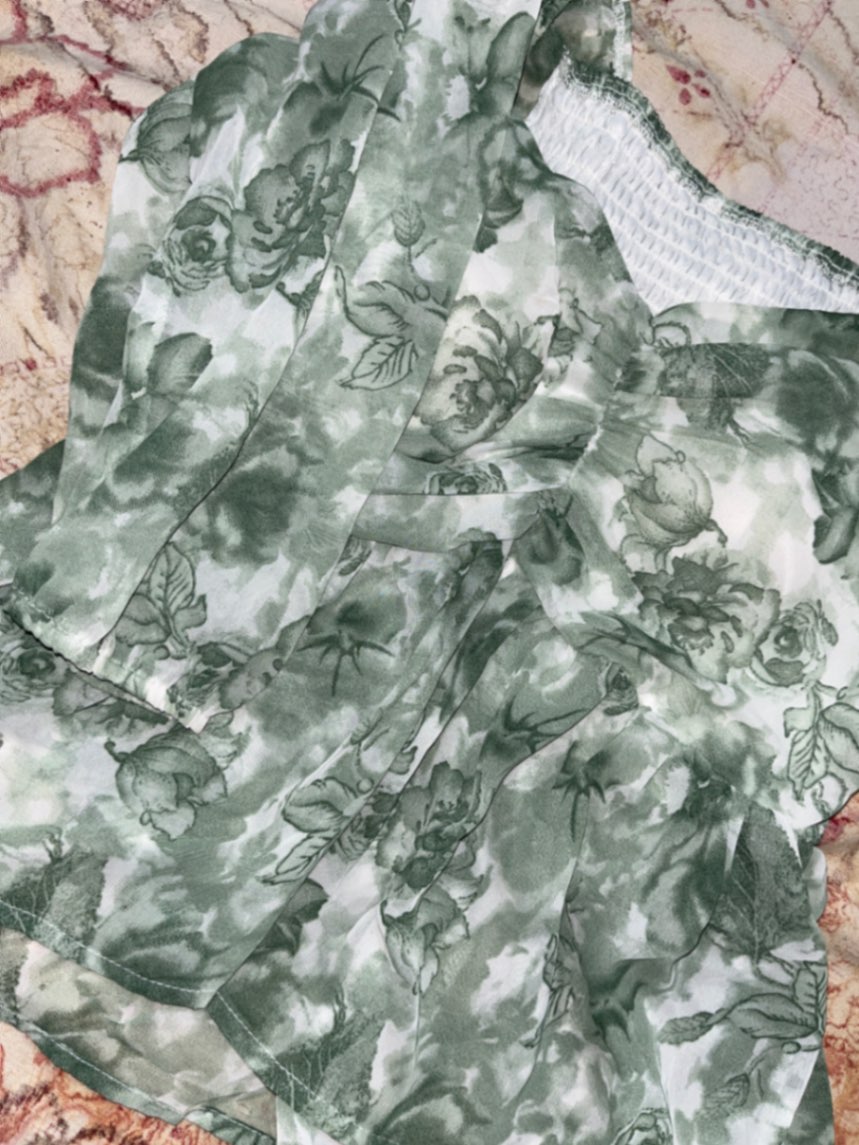 Padded green floral print top — pre-loved Tops on Slayyitt