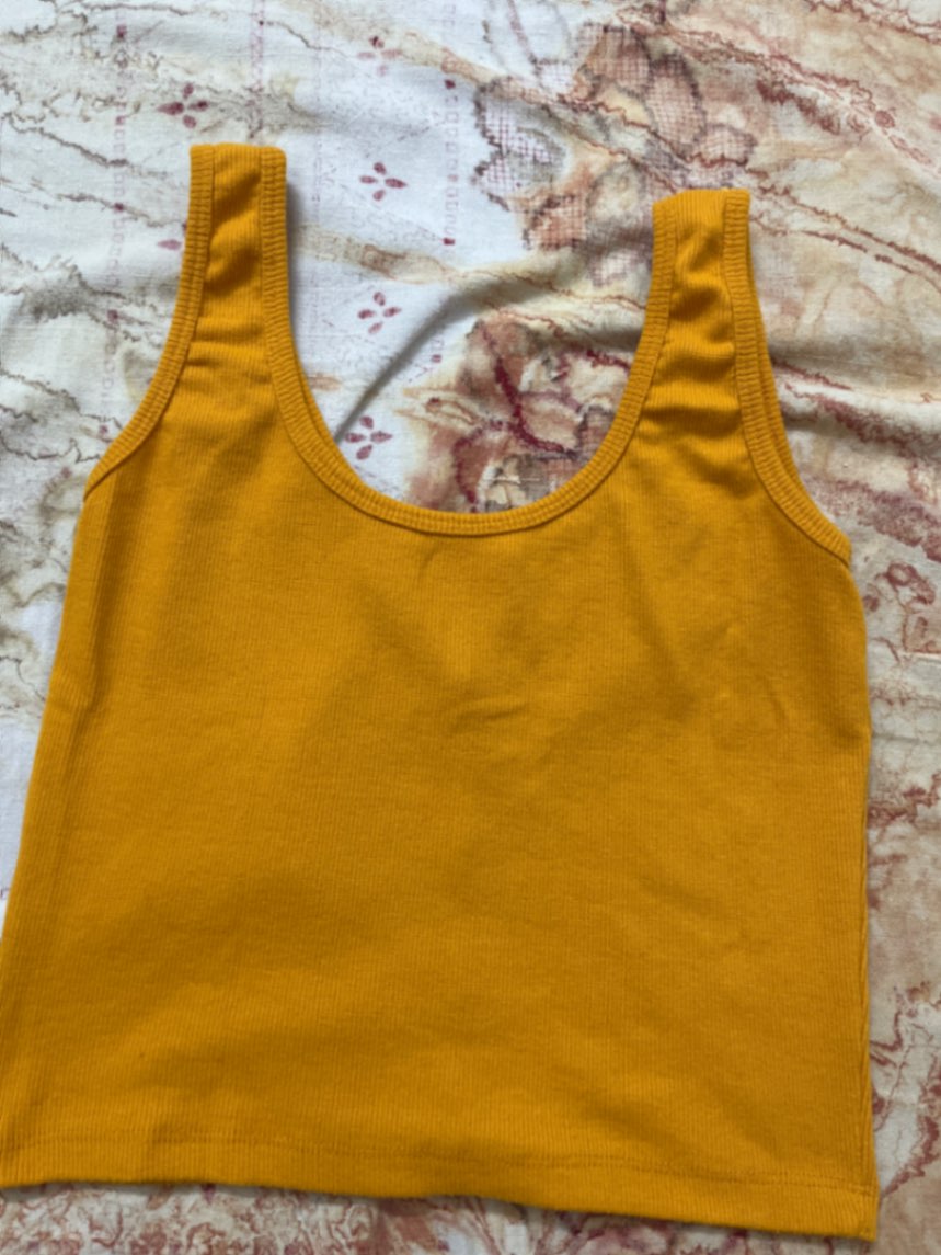 Yellow tank top — pre-loved Tops on Slayyitt