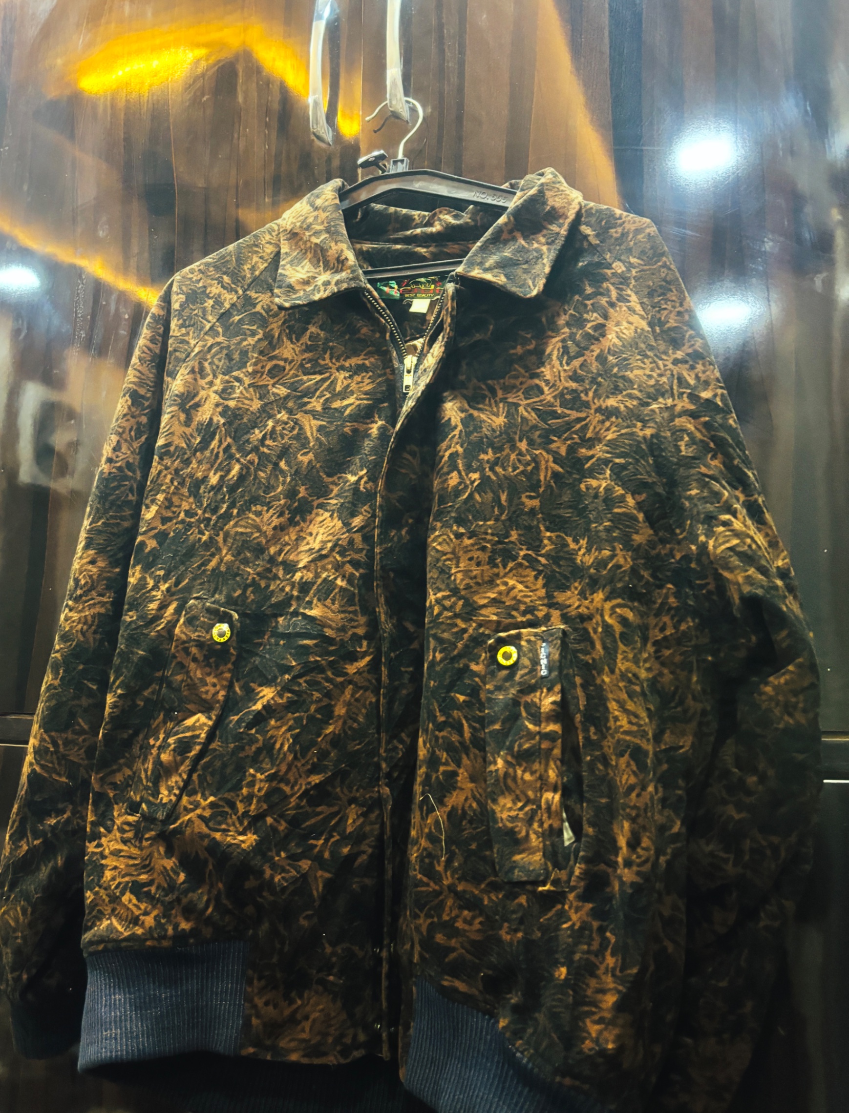 Brown heavy jacket — pre-loved Vintage & Thrift on Slayyitt
