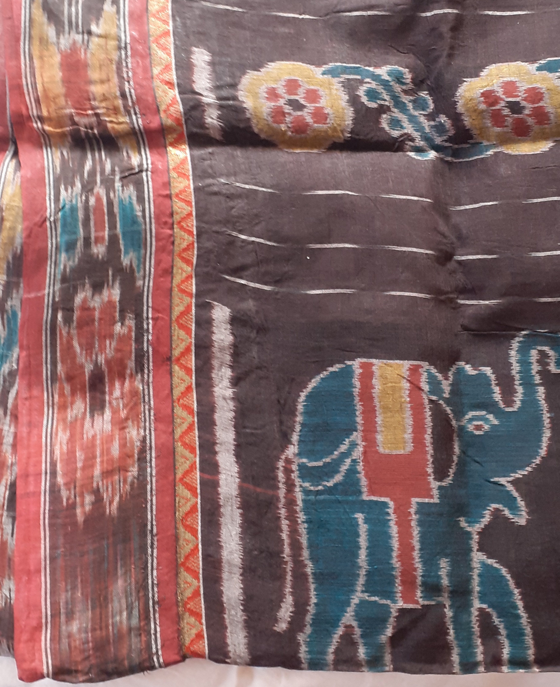 Bengal cotton saree with ethnic motifs and print print — pre-loved Ethnic Wear on Slayyitt
