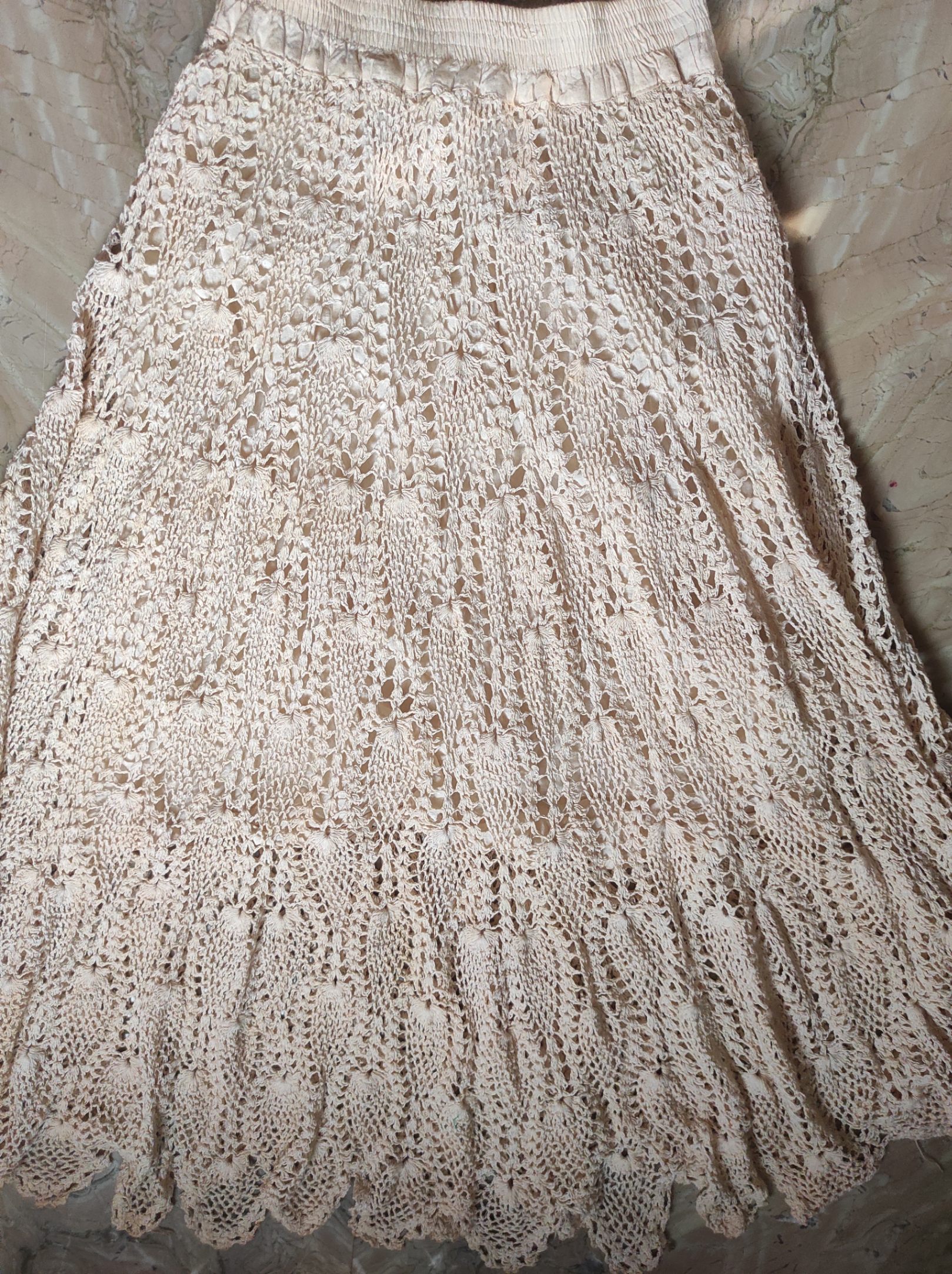 Cream Elegant Knit Maxi Skirt — pre-loved Bottoms on Slayyitt