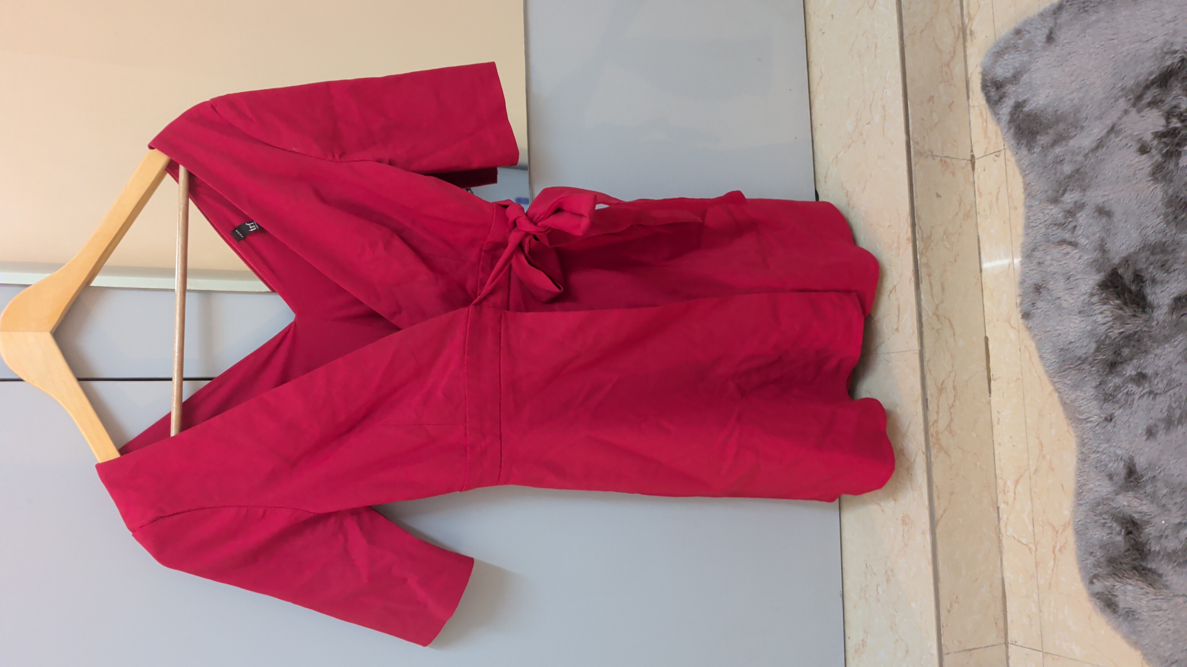 Zara Red Dress - Size XS — pre-loved Dresses & One-Pieces on Slayyitt