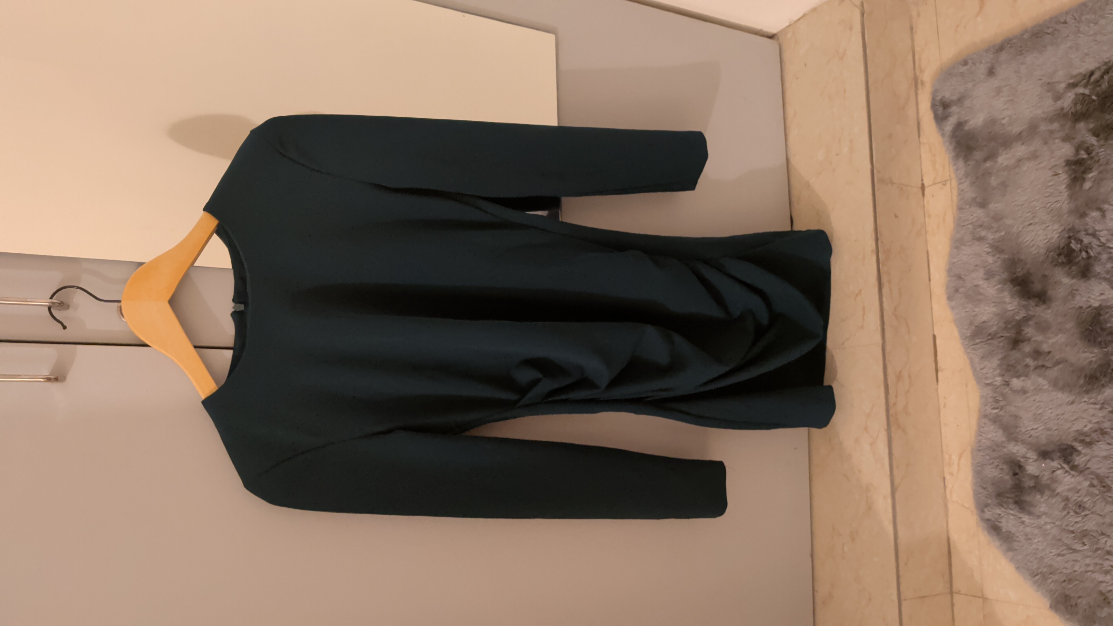 Zara Dress Size S — pre-loved Dresses & One-Pieces on Slayyitt