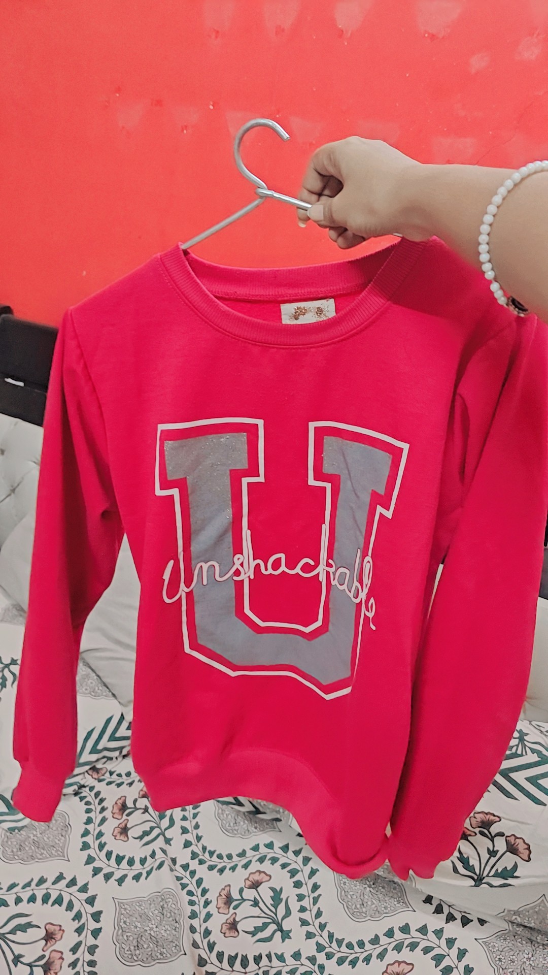 Stylish Pink Graphic Printed Women Sweatshirt — pre-loved Outerwear on Slayyitt