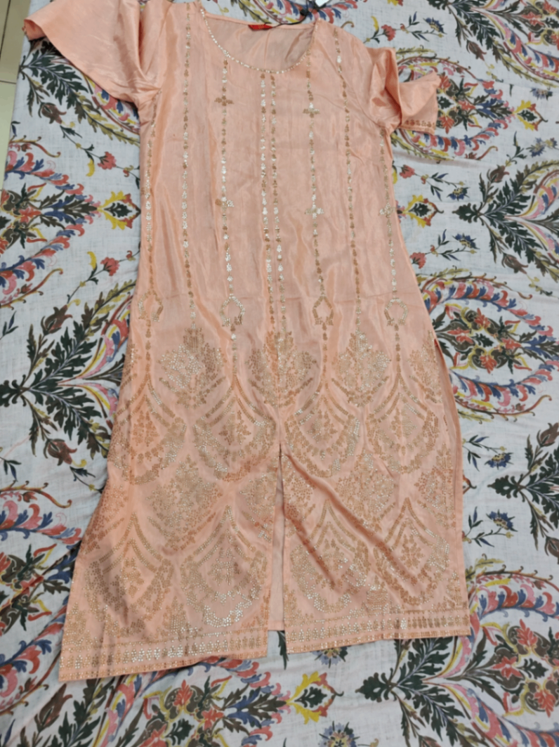 W Women Peach Pink Festive Kurta - Size 8 — pre-loved Ethnic Wear on Slayyitt