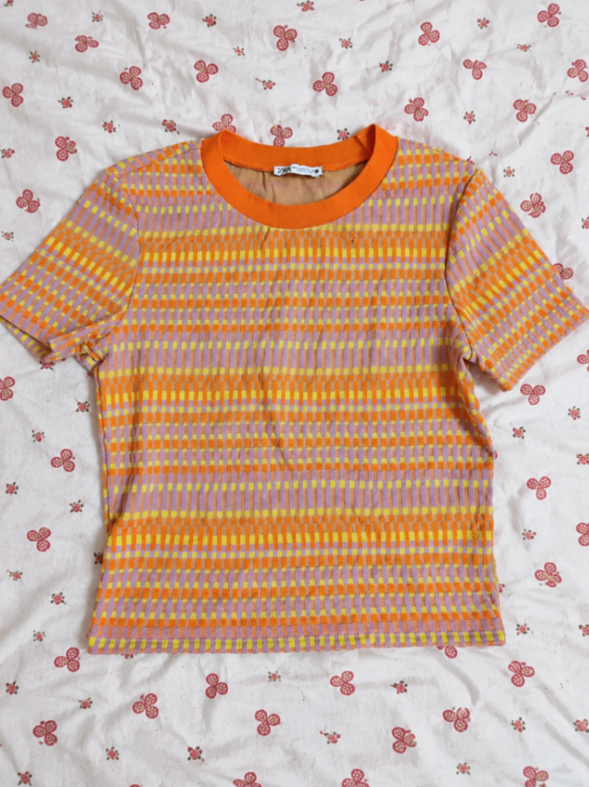 Zara Women Geometric Print Knit Top — pre-loved Tops on Slayyitt