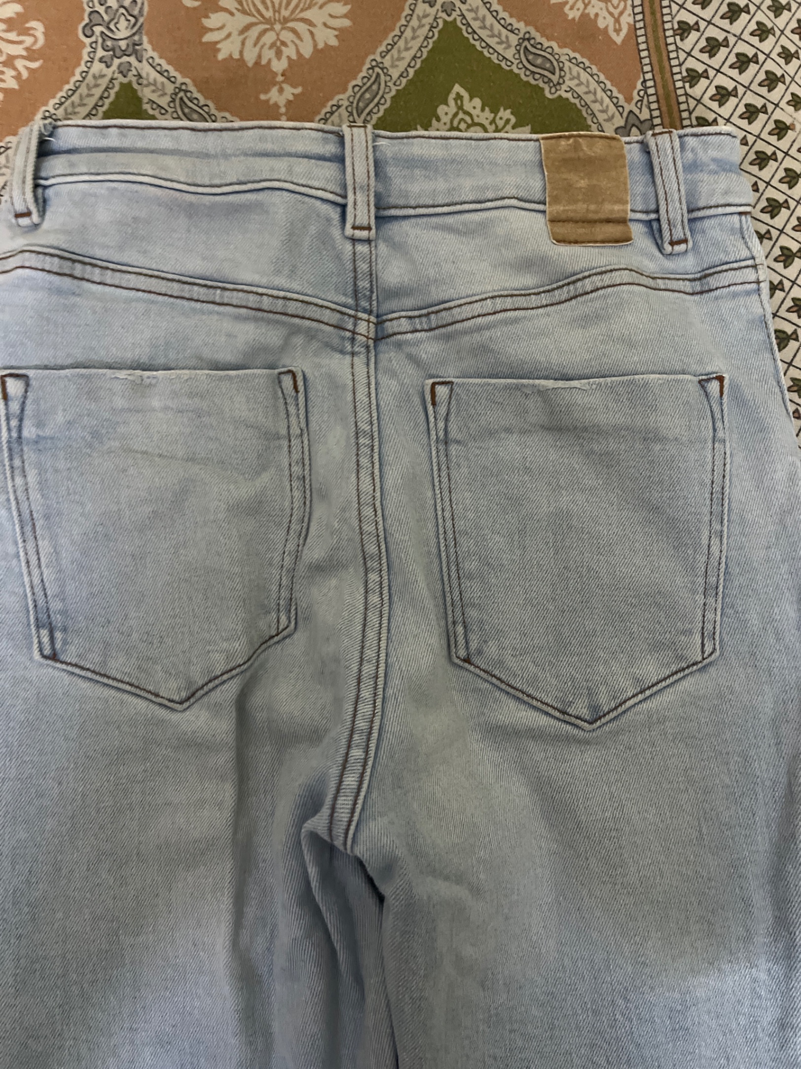 Demim waist 26 — pre-loved Bottoms on Slayyitt